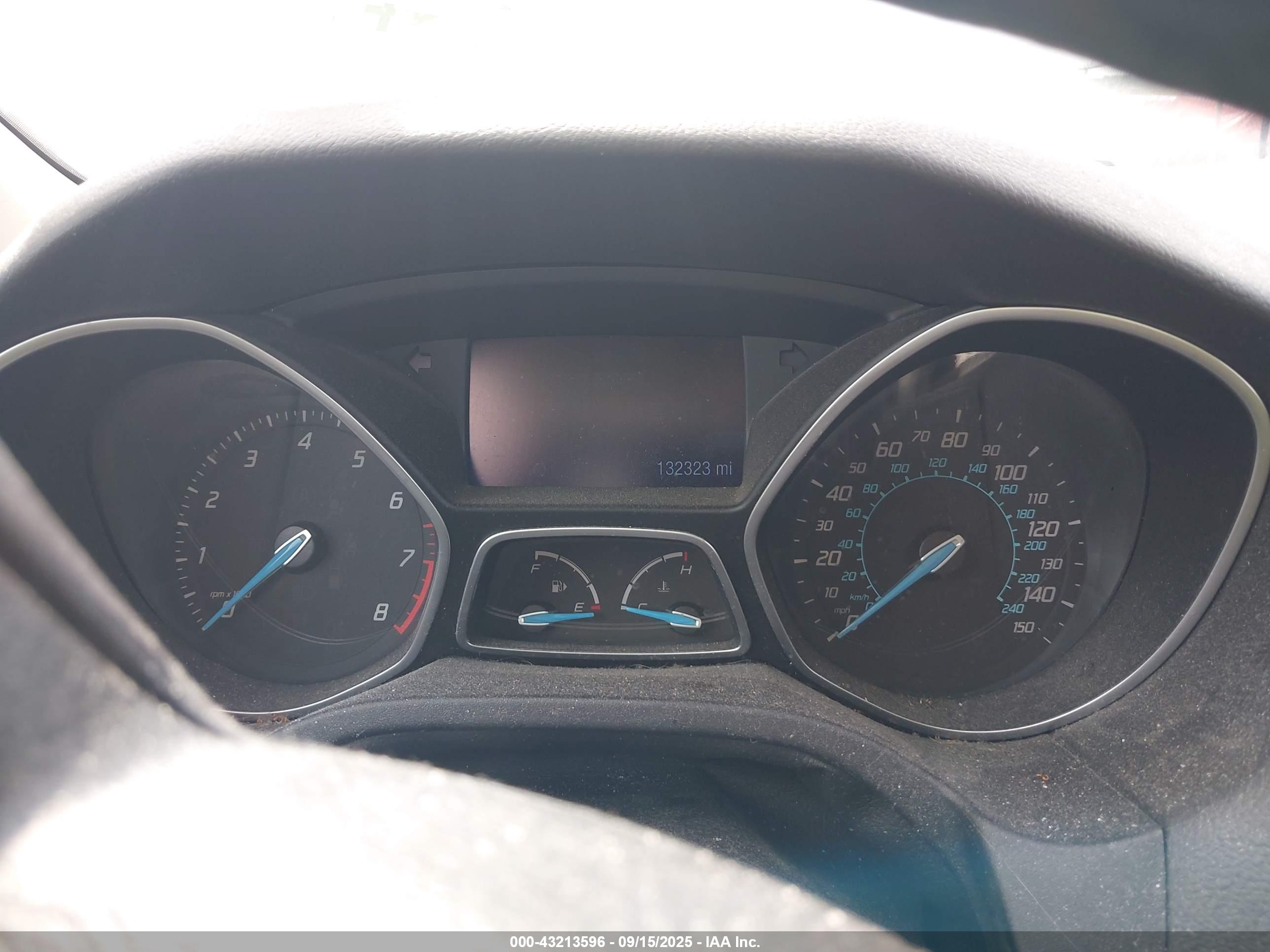 FORD FOCUS image 7