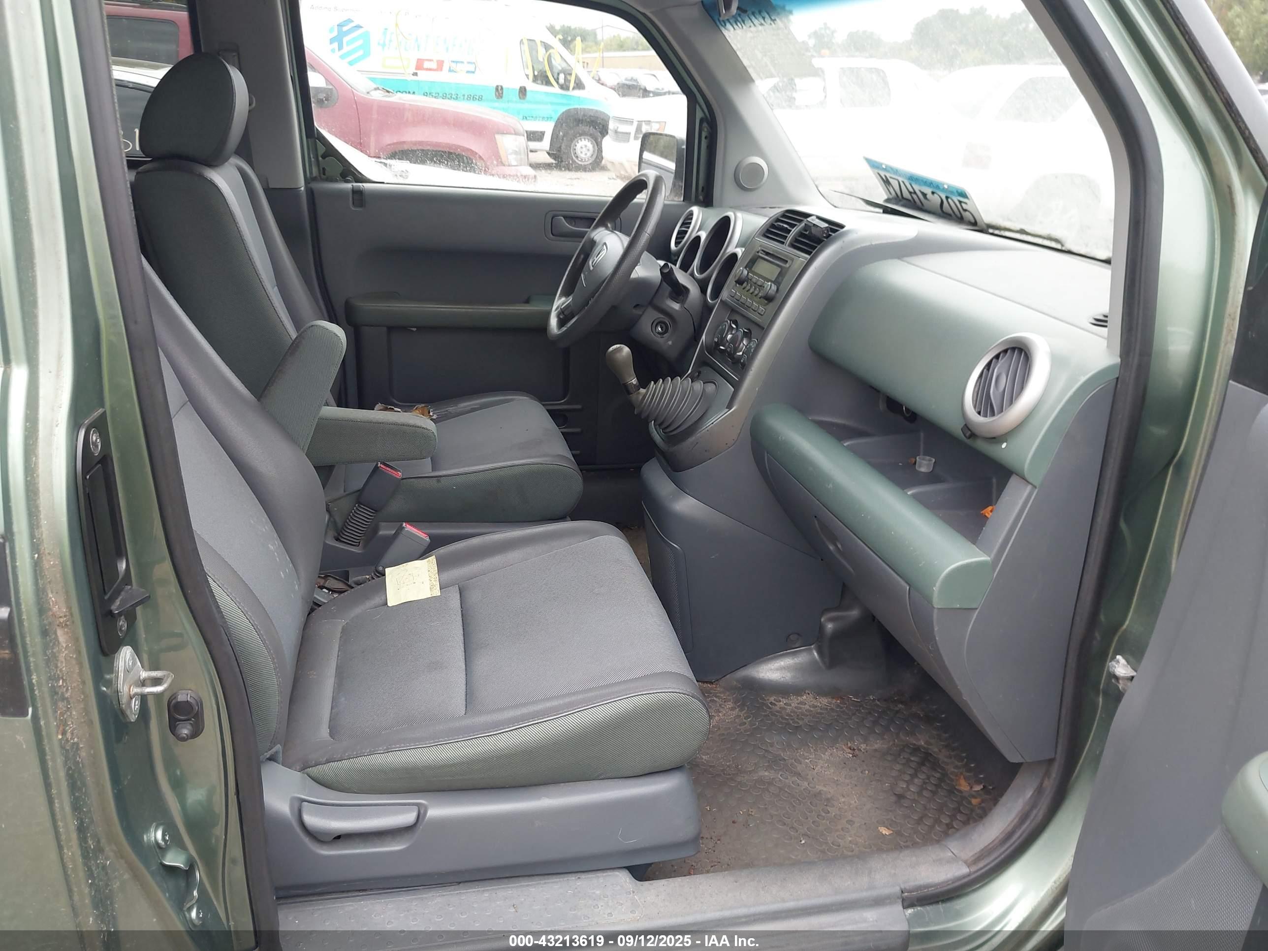 HONDA ELEMENT image 5