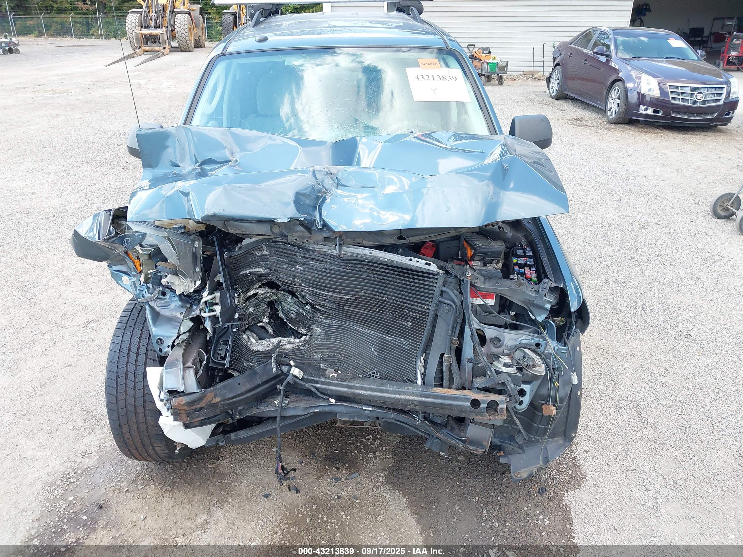 FORD ESCAPE image 6