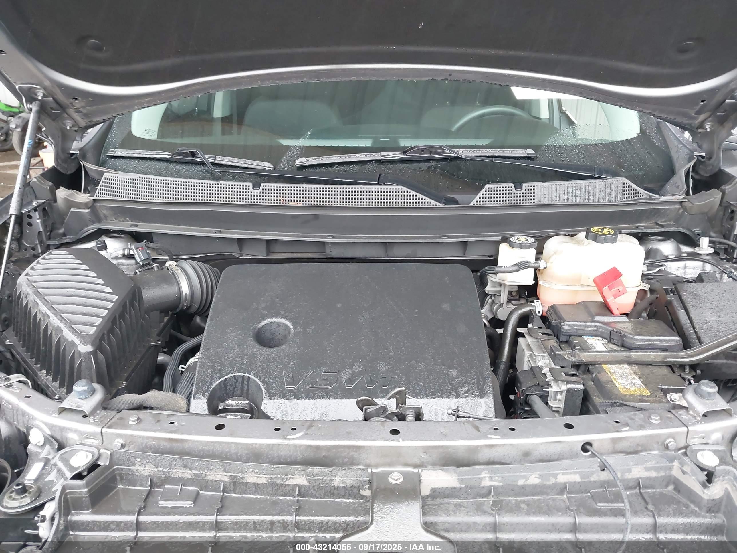 CHEVROLET TRAVERSE image 10