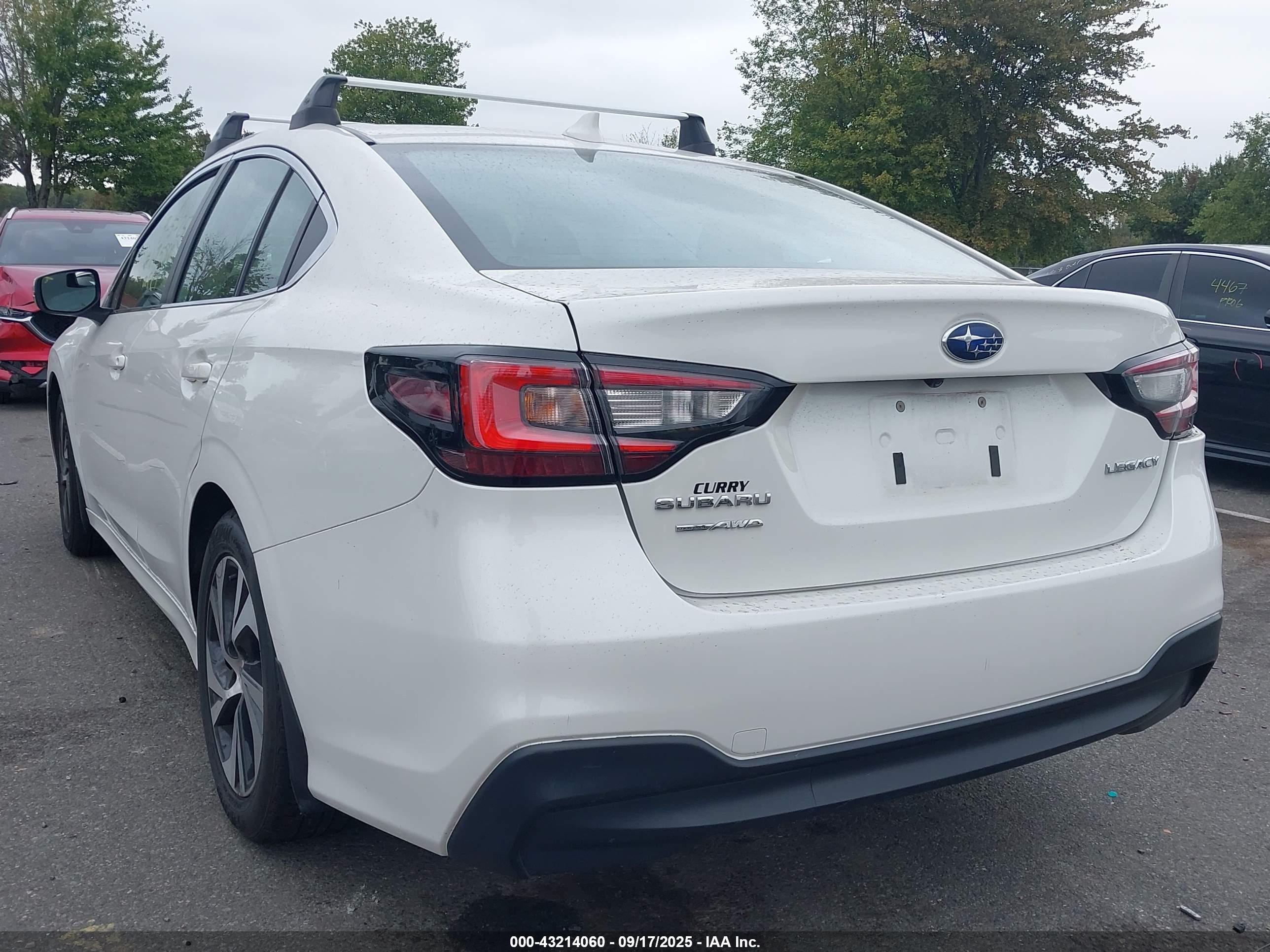 SUBARU LEGACY image 3