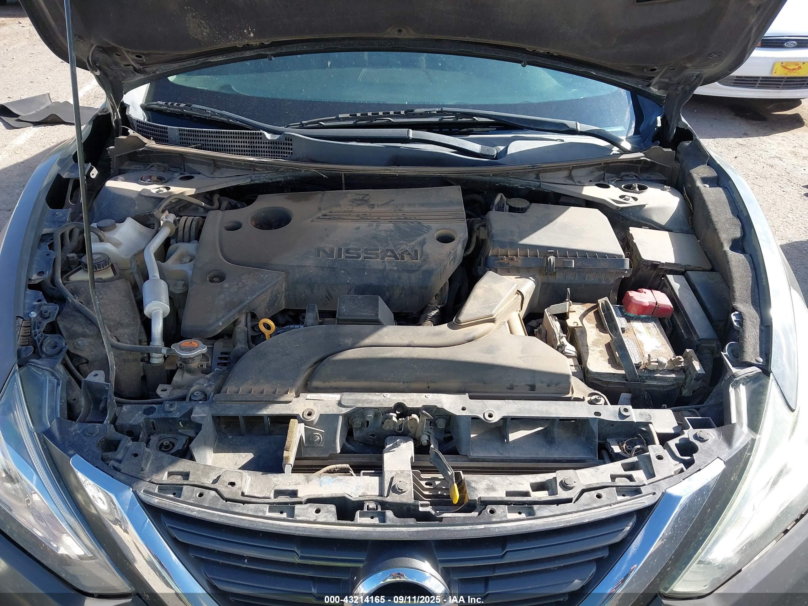 NISSAN ALTIMA image 10
