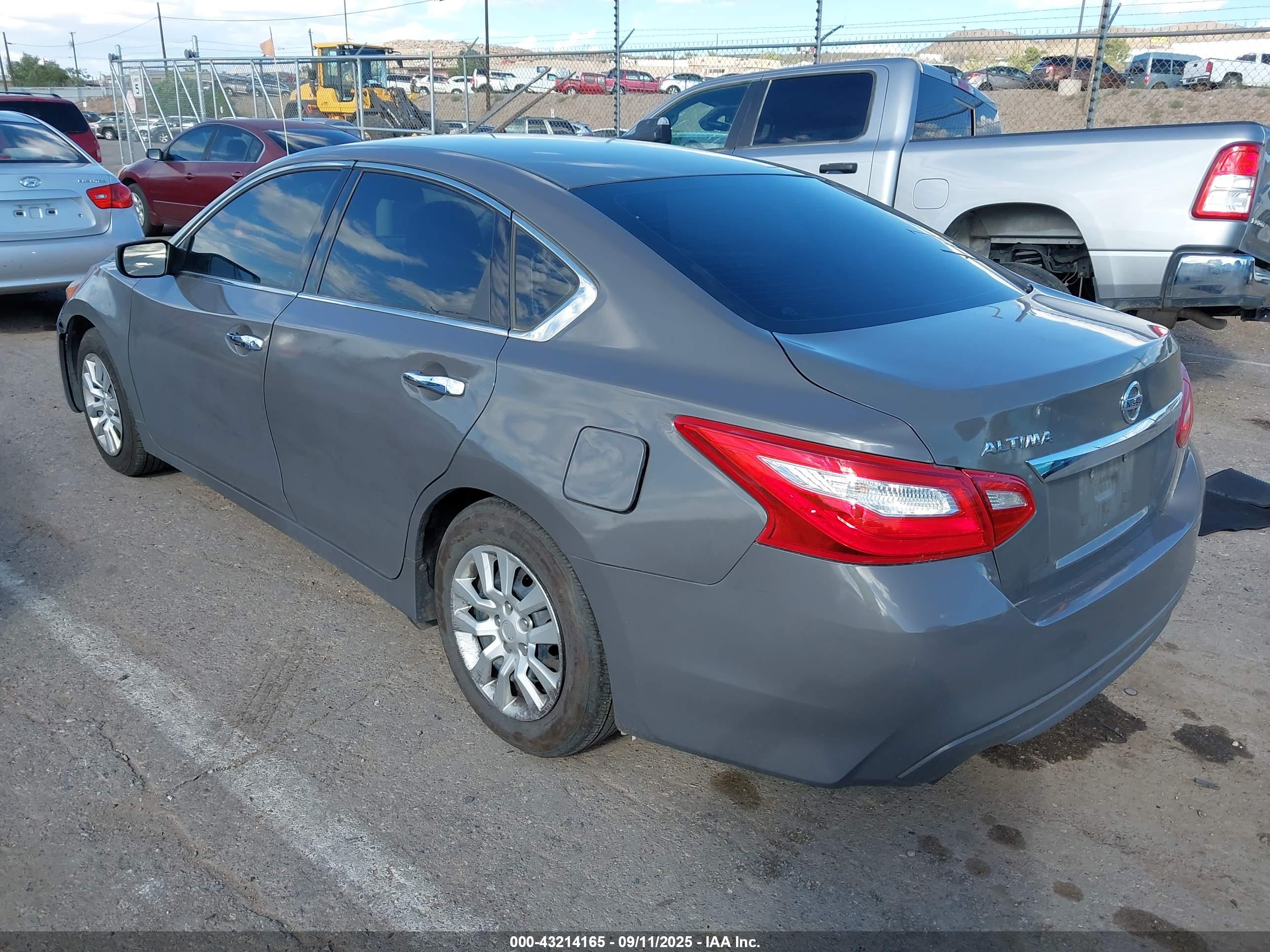 NISSAN ALTIMA image 3