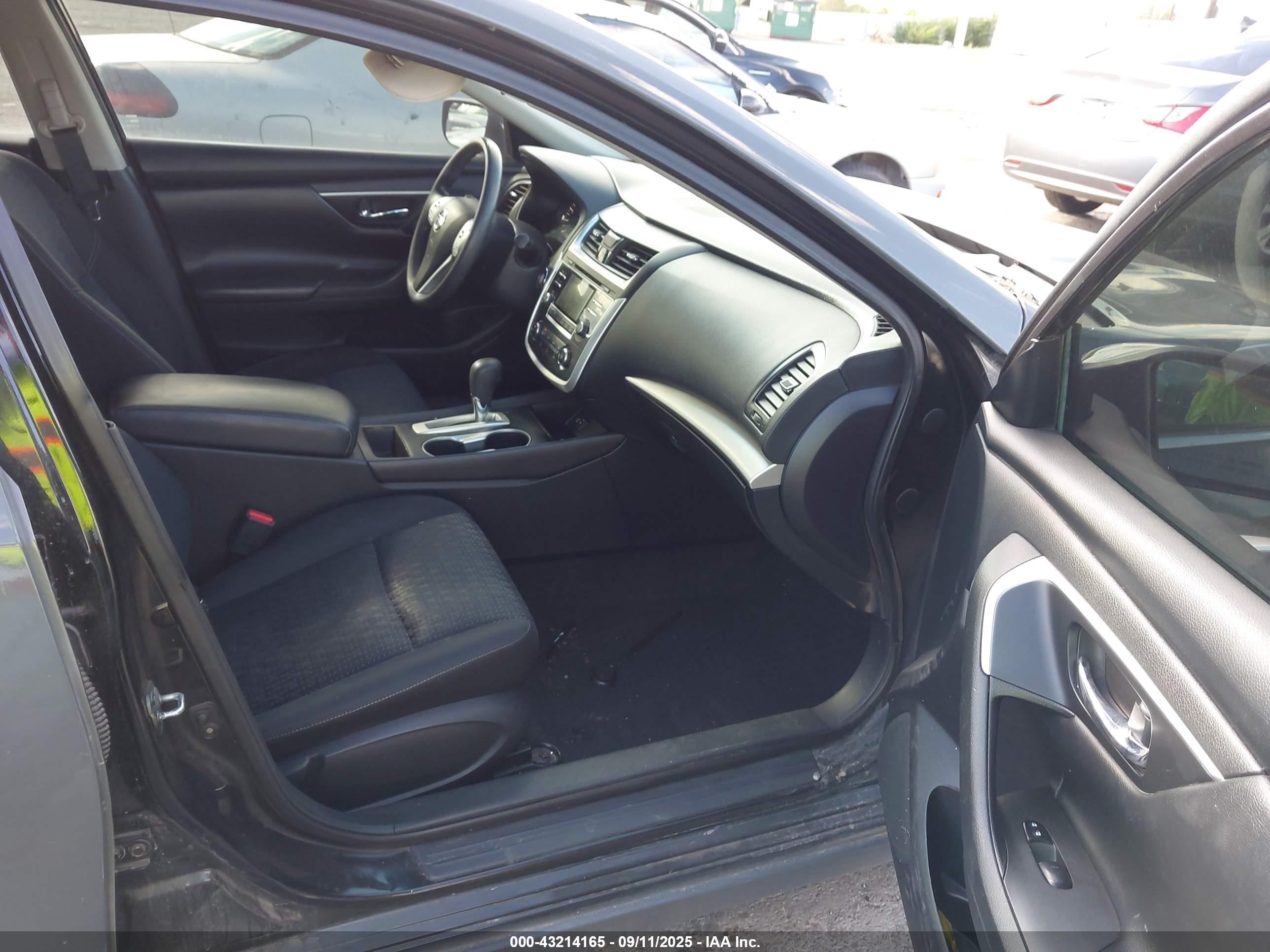 NISSAN ALTIMA image 5