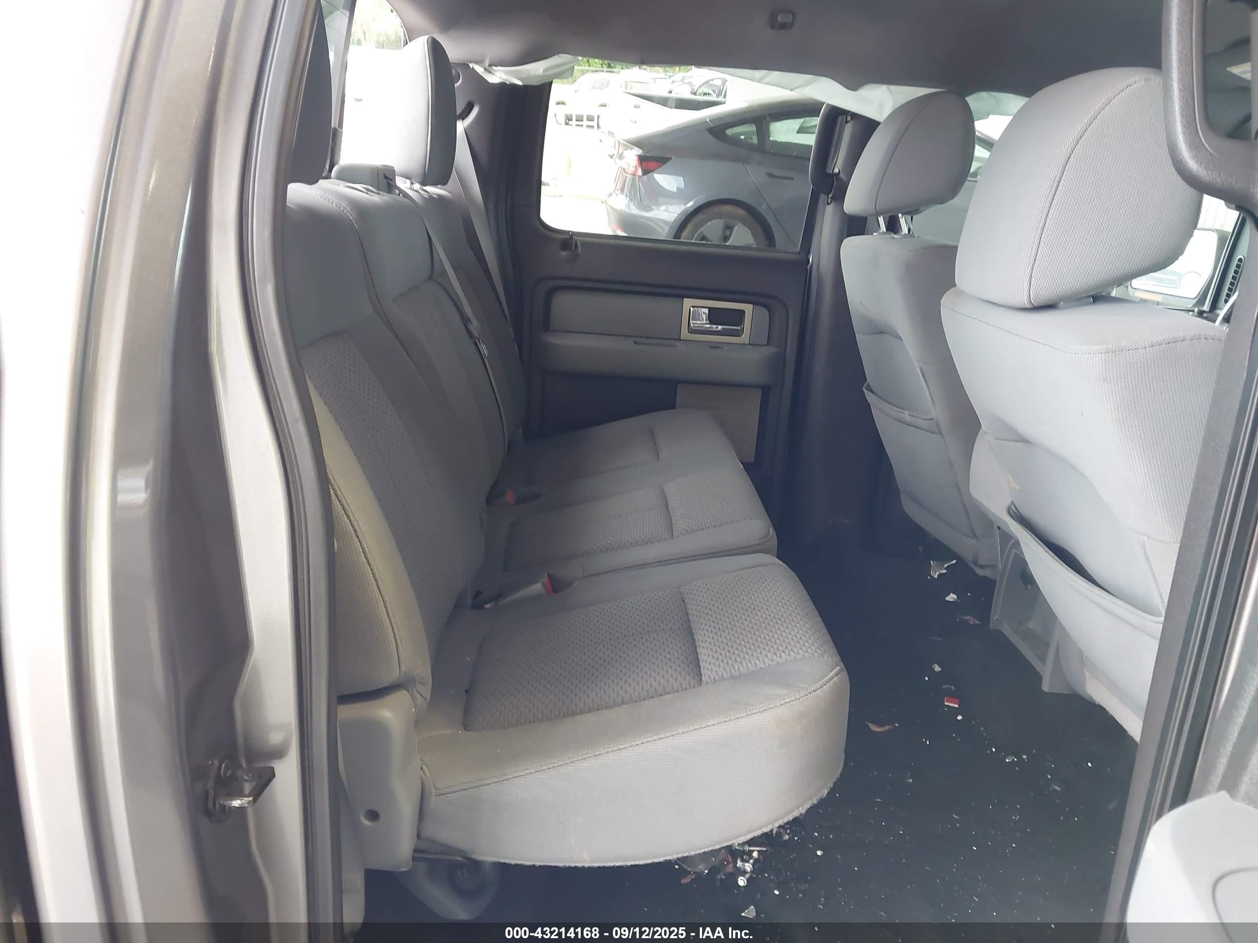 FORD F-150 image 8