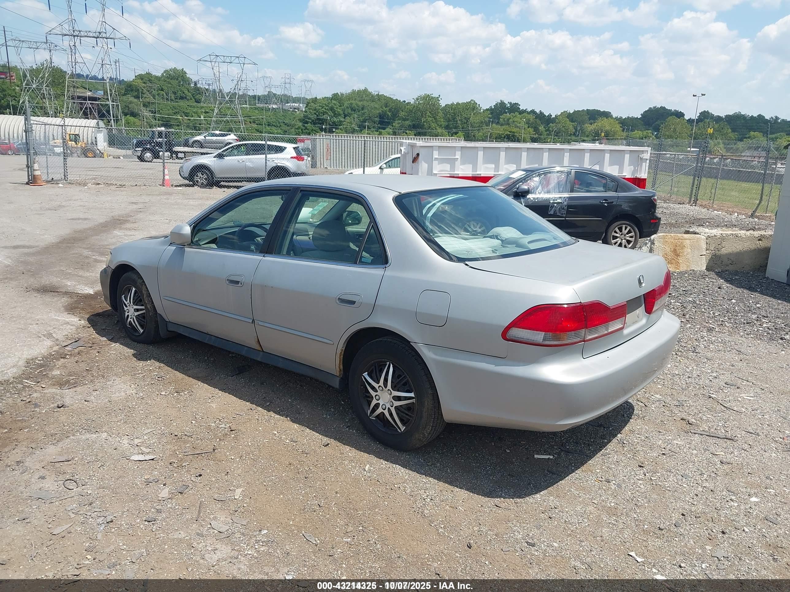 HONDA ACCORD image 3