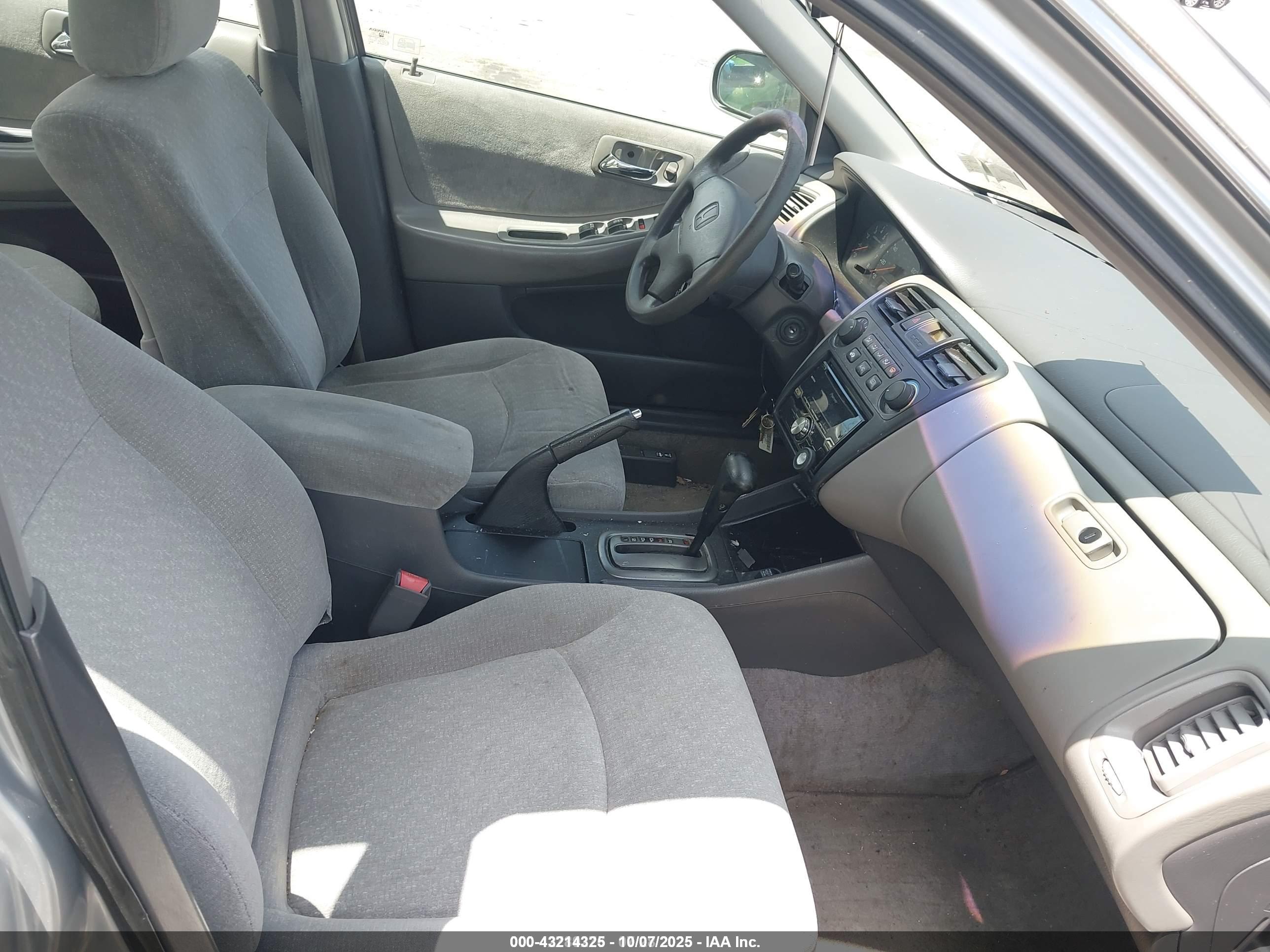 HONDA ACCORD image 5