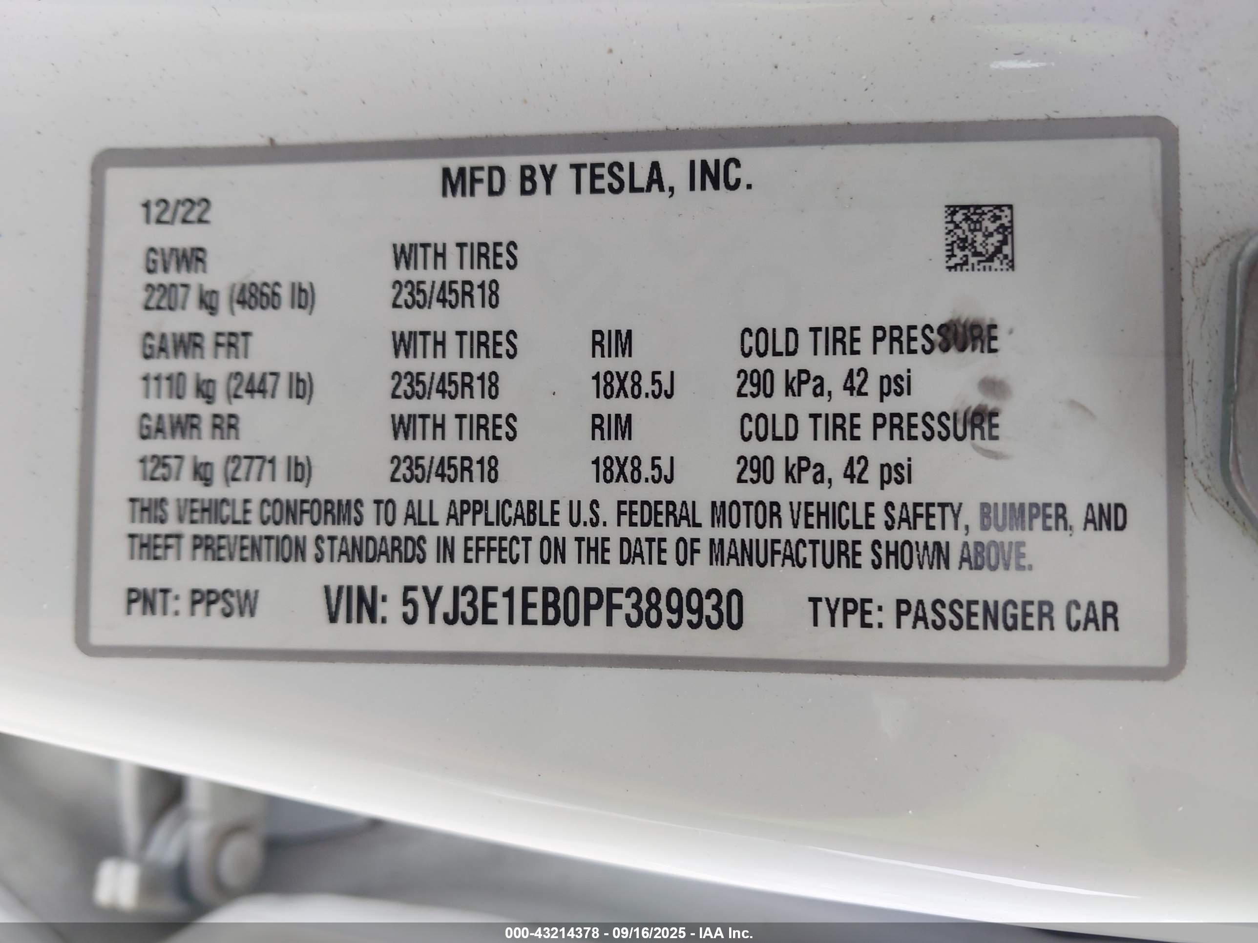 TESLA MODEL image 9