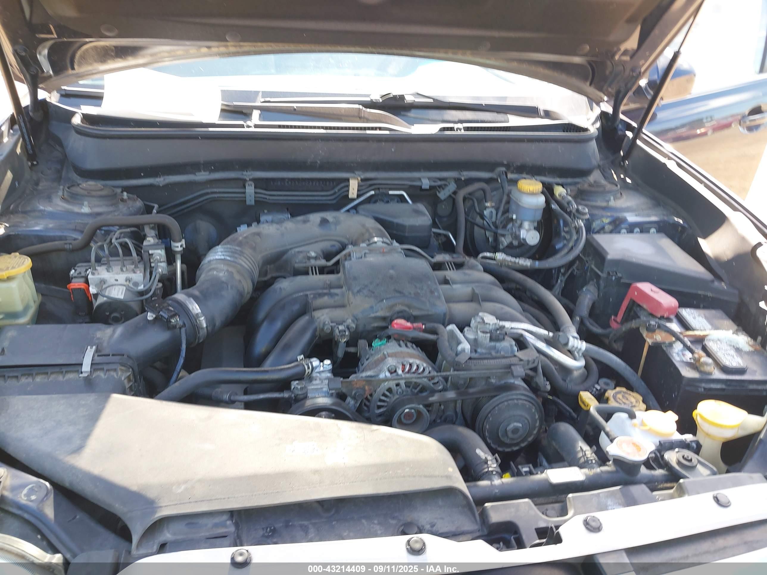 SUBARU OUTBACK image 10