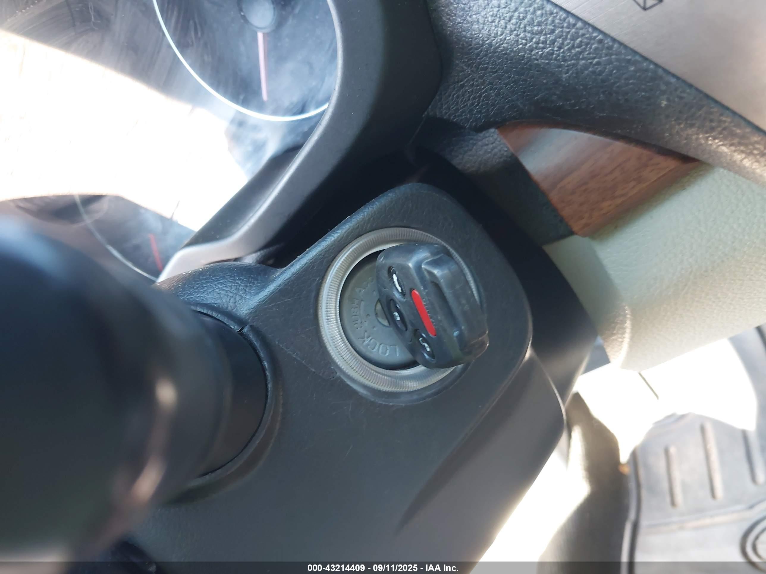 SUBARU OUTBACK image 11