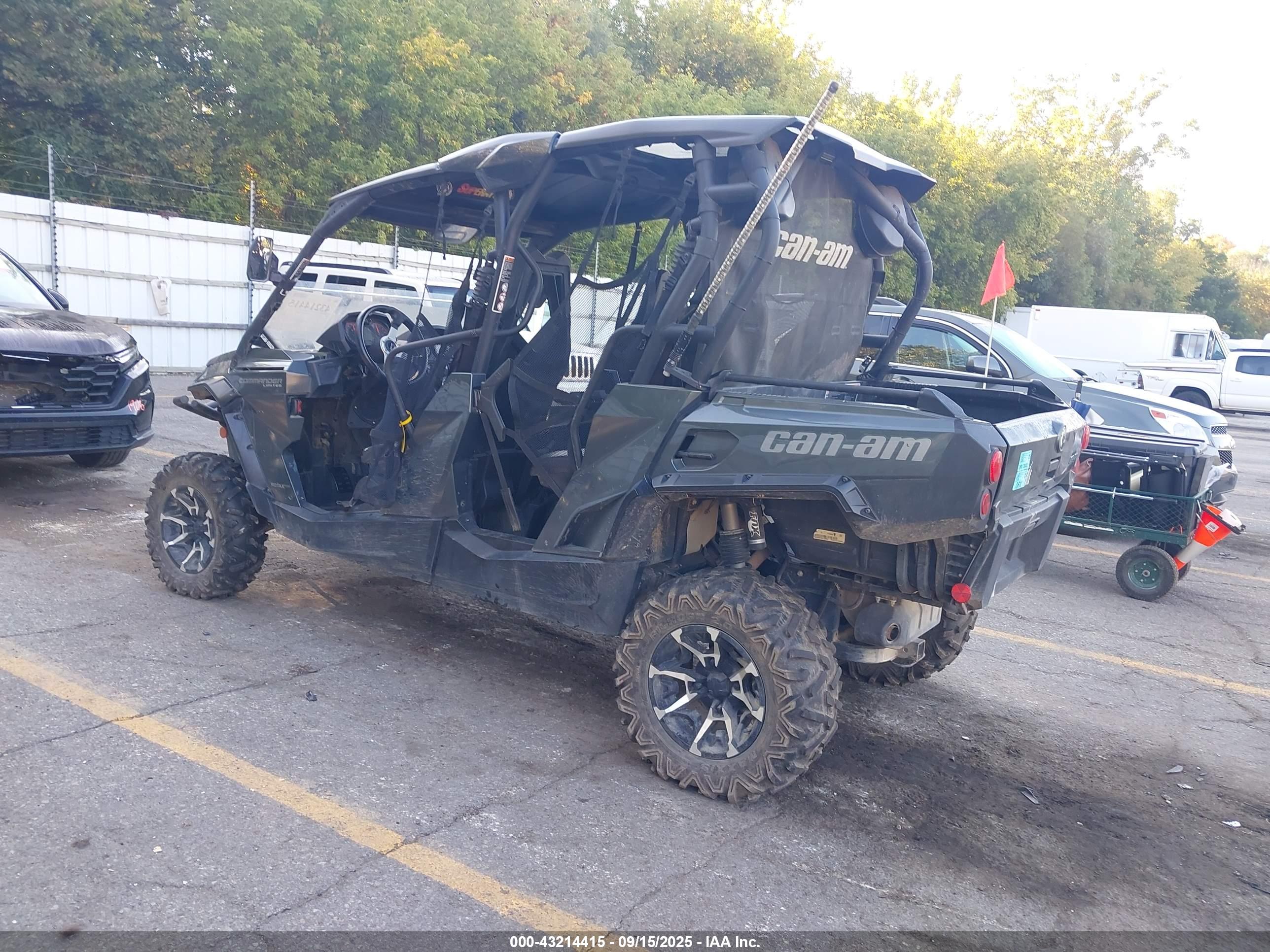 CAN-AM COMMANDER image 3