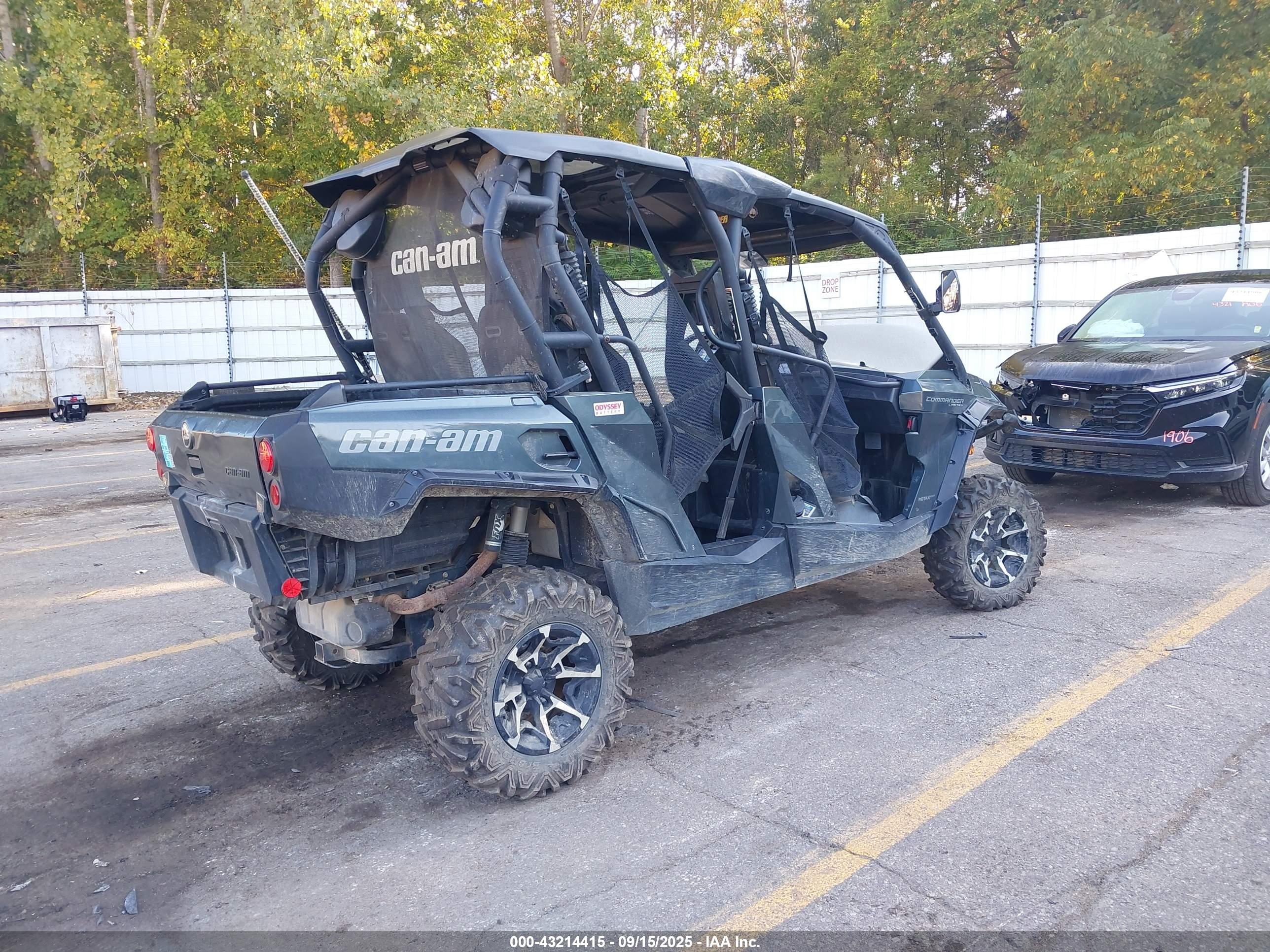 CAN-AM COMMANDER image 4