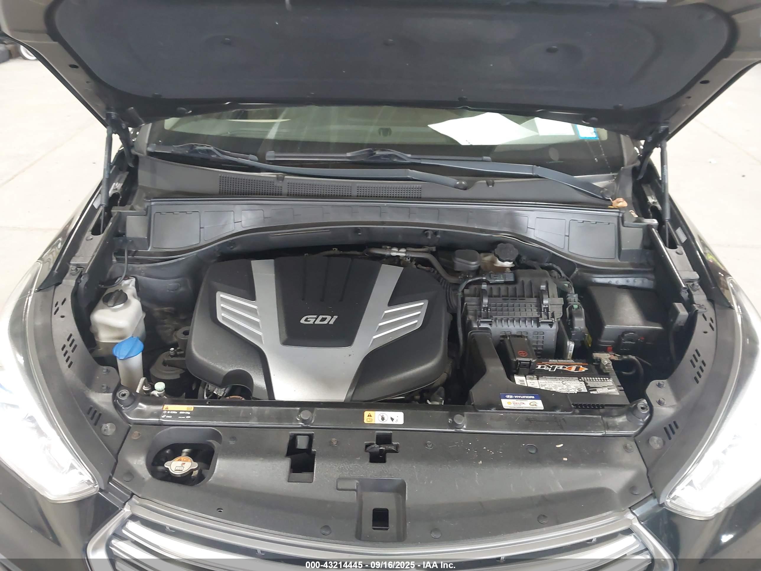 HYUNDAI SANTA image 10