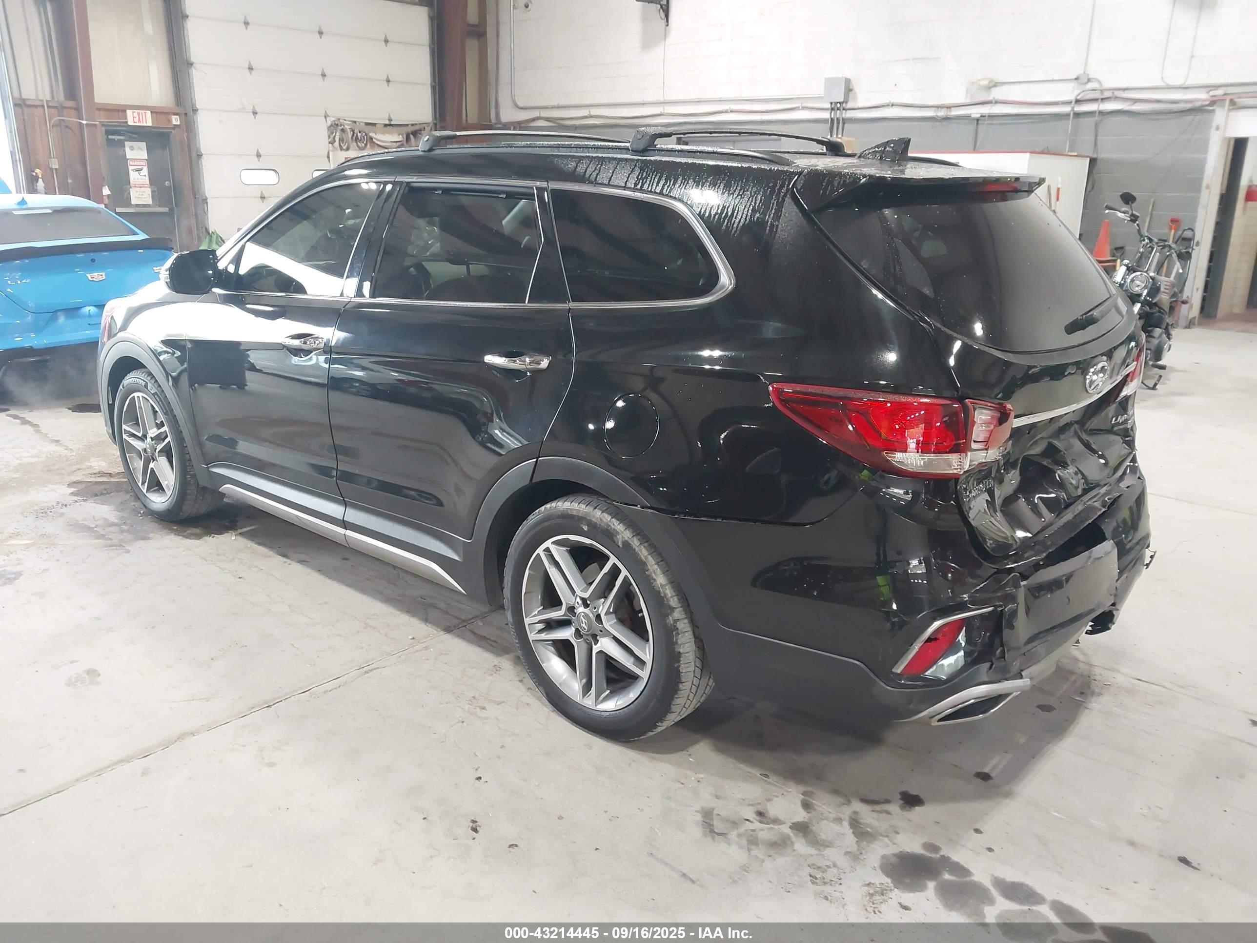 HYUNDAI SANTA image 3