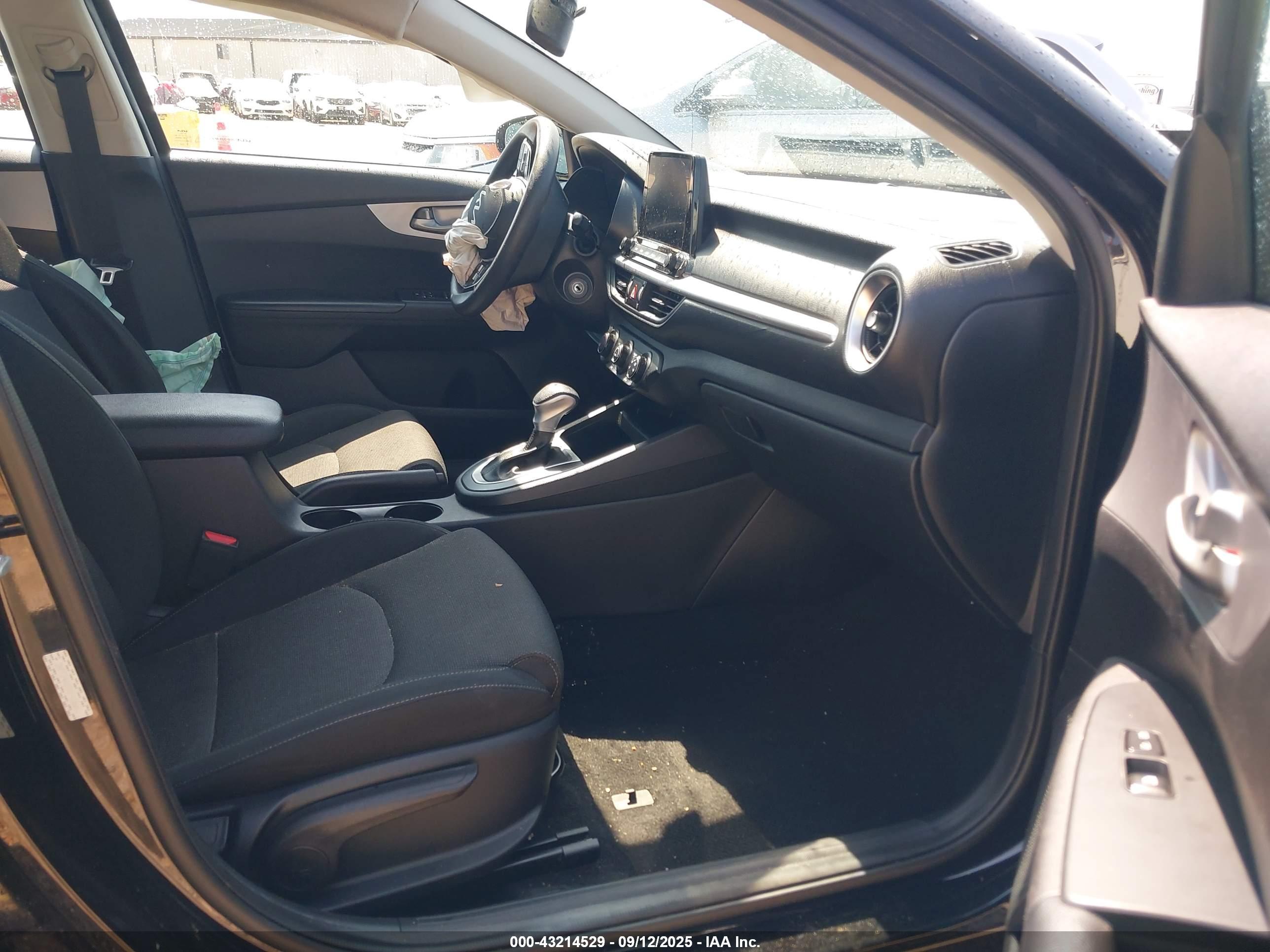 KIA FORTE image 5
