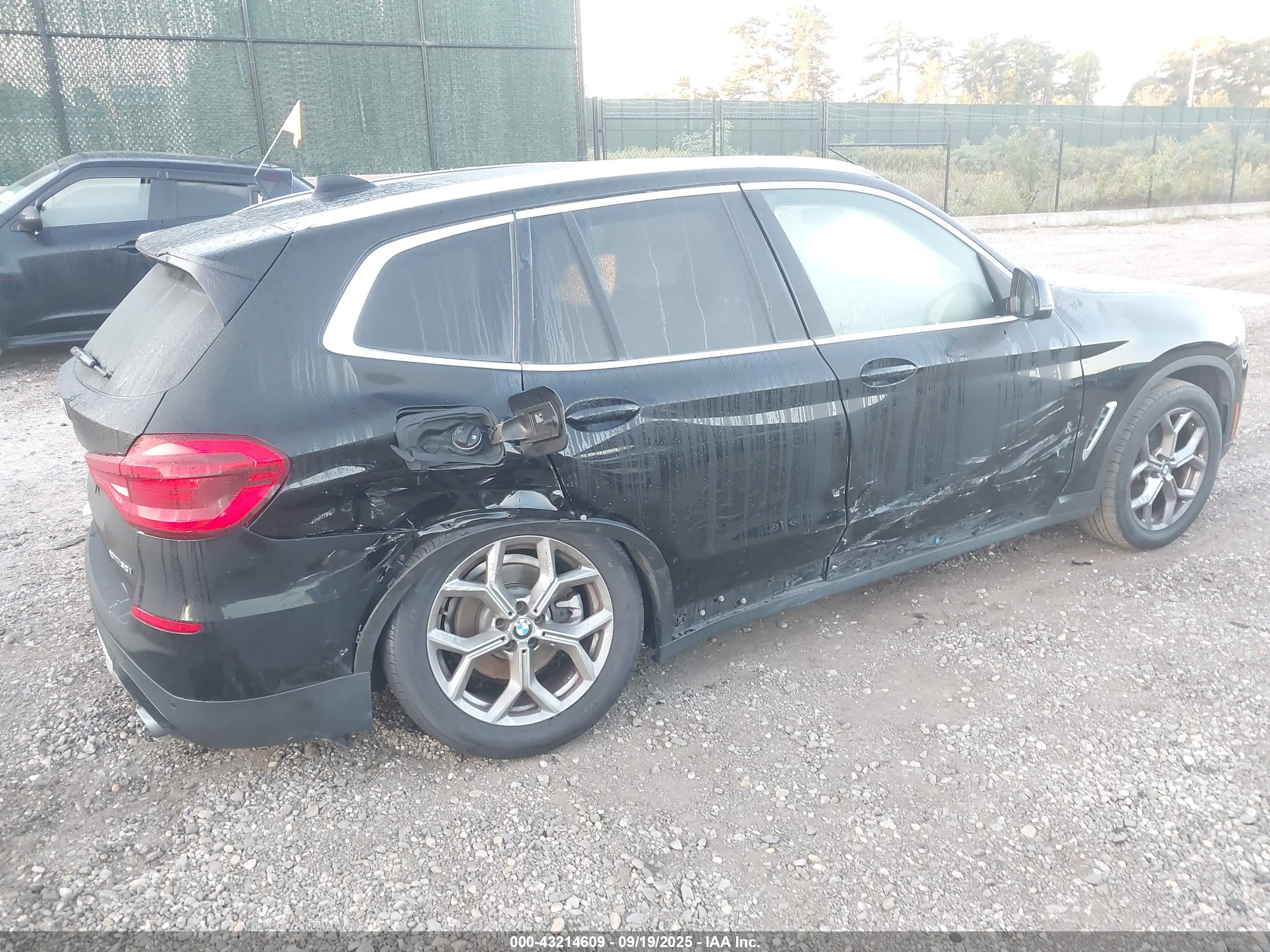 BMW X3 image 4