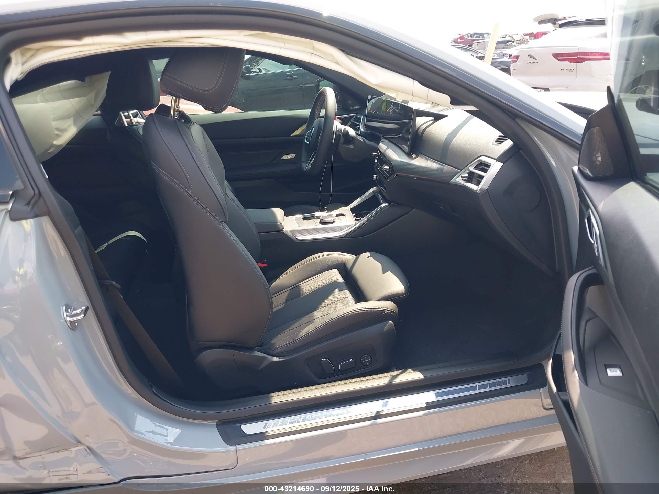 BMW M440I image 5