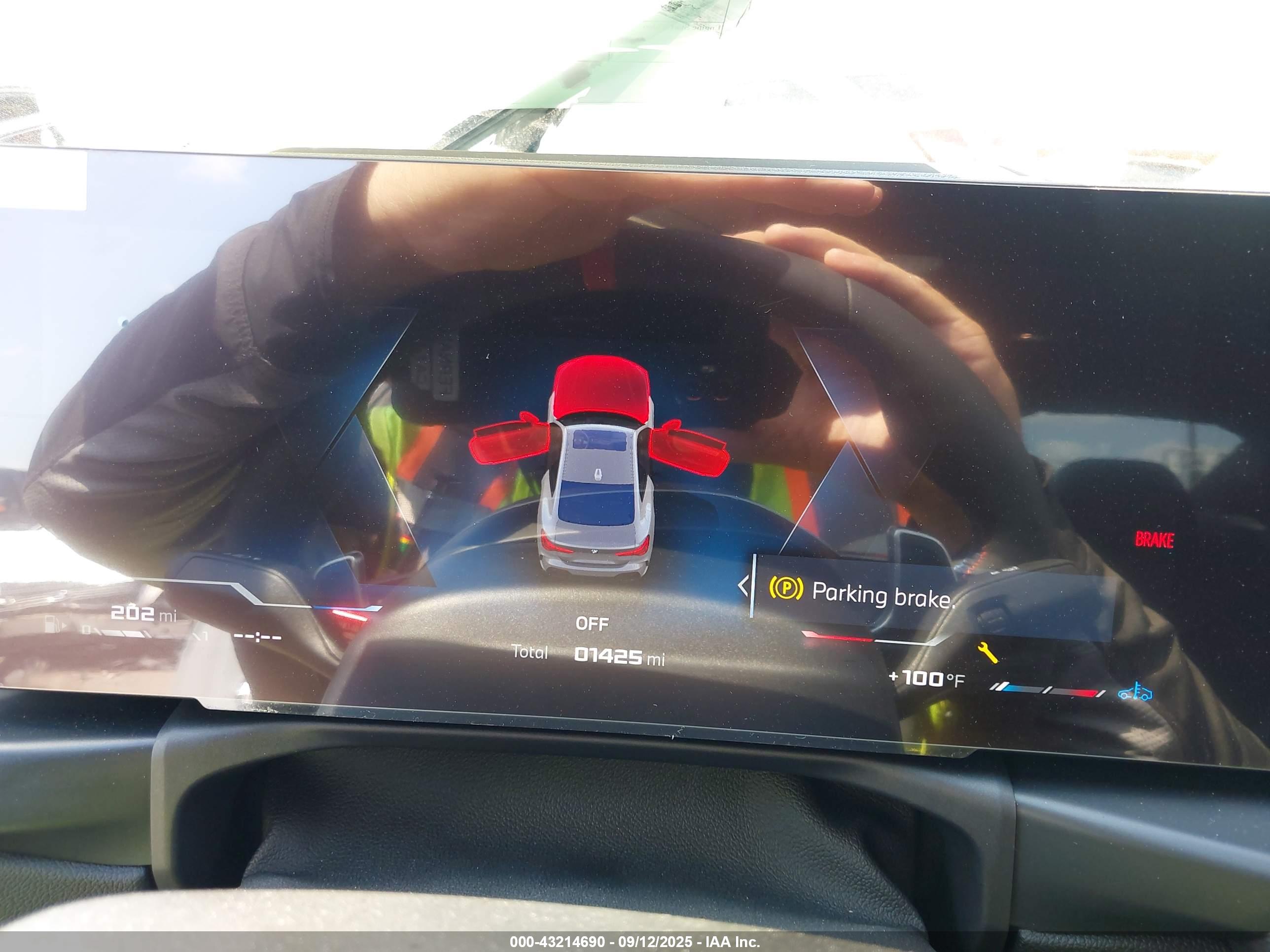 BMW M440I image 7