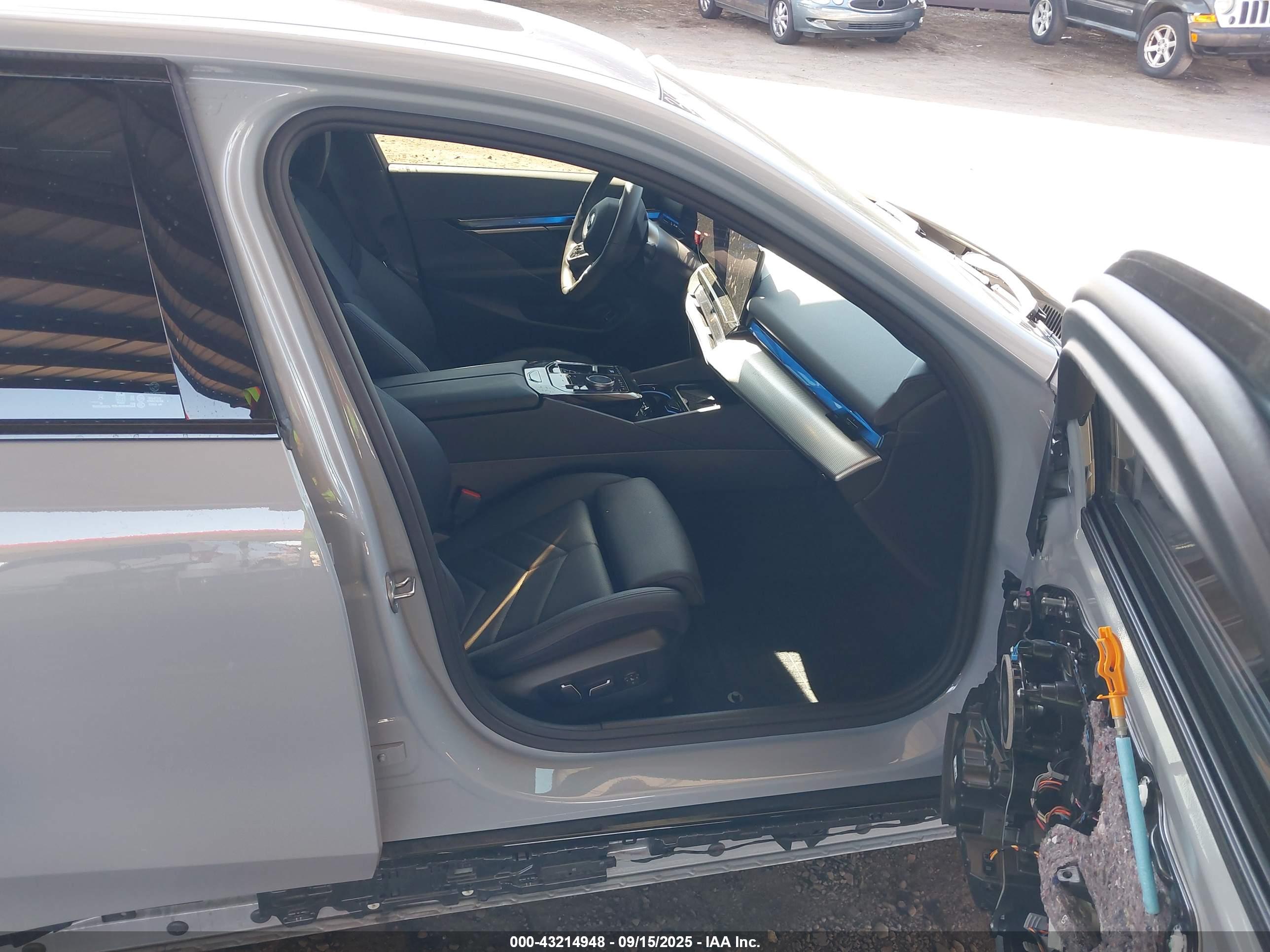 BMW I5 image 5