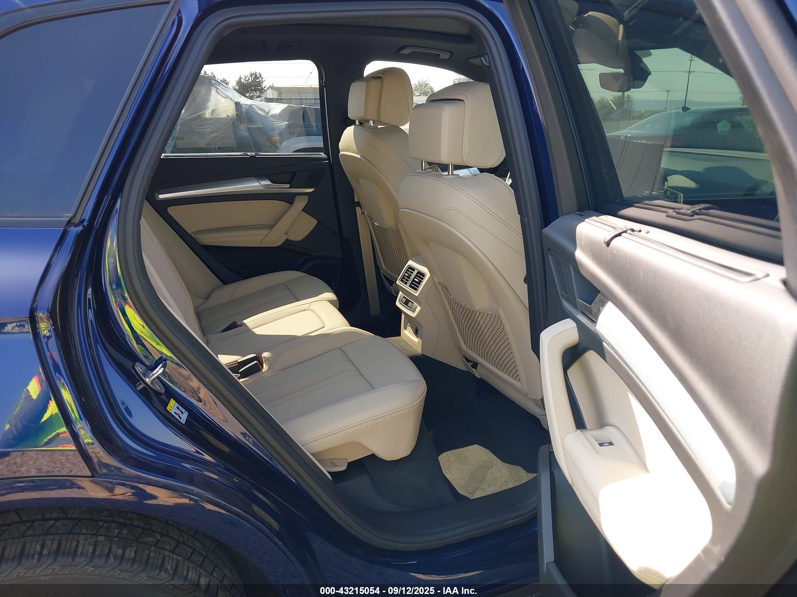 AUDI Q5 image 8