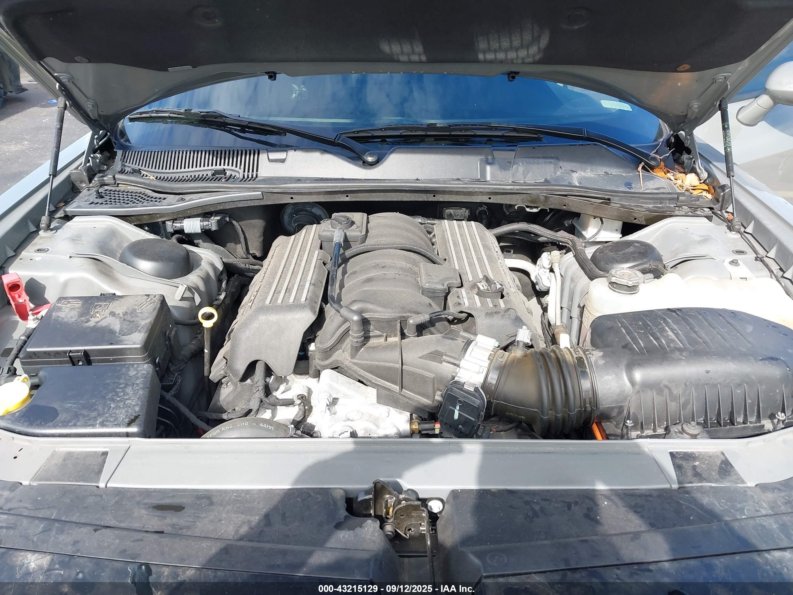 DODGE CHALLENGER image 10