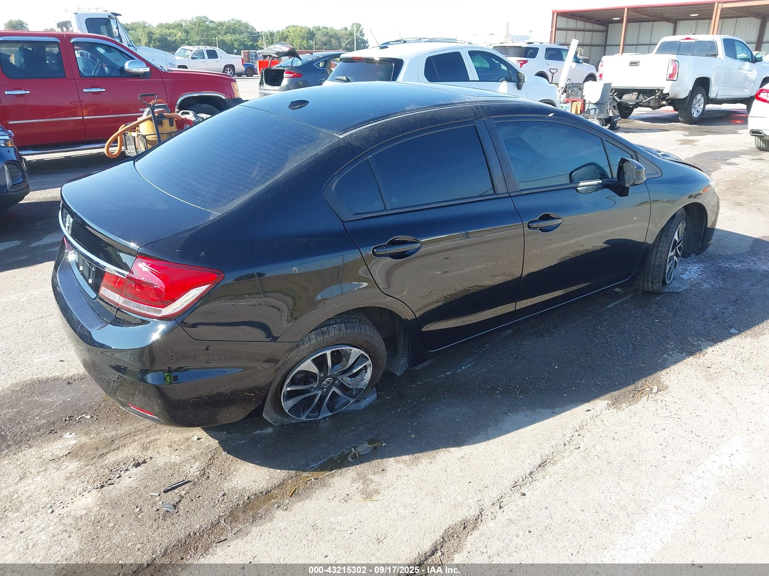 HONDA CIVIC image 4