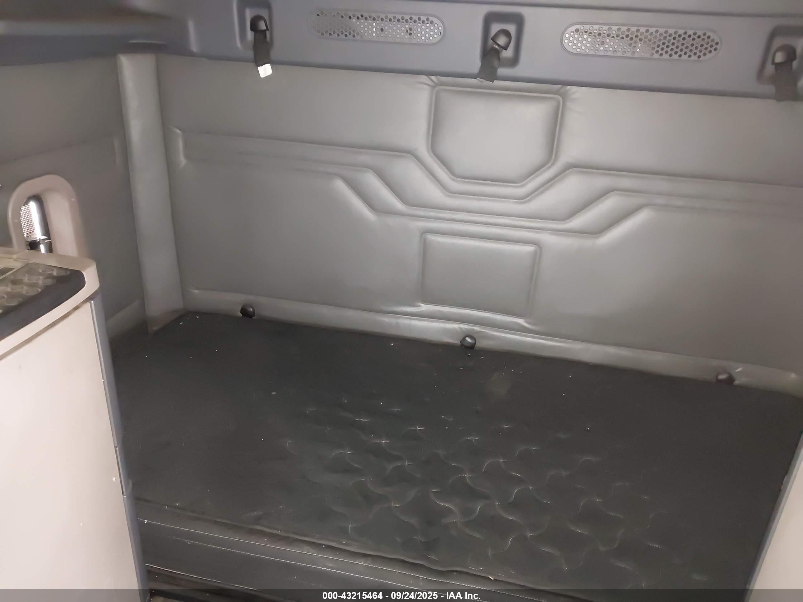 FREIGHTLINER CASCADIA image 7