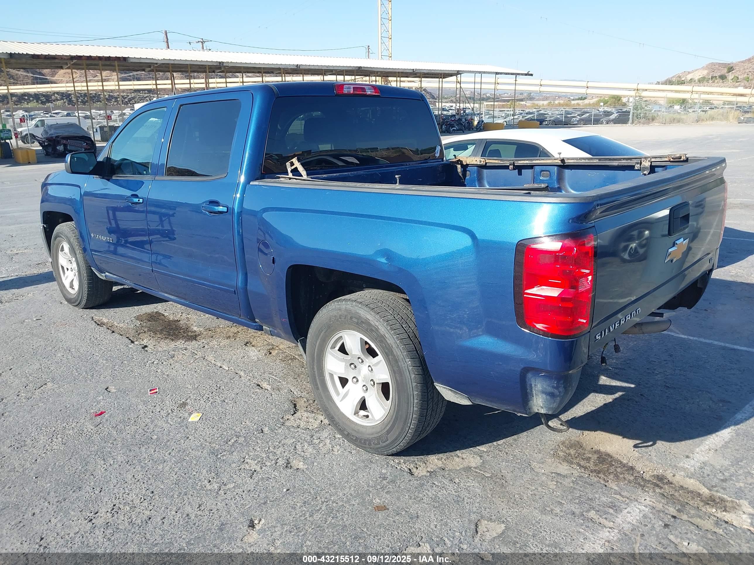 CHEVROLET SILVERADO image 3