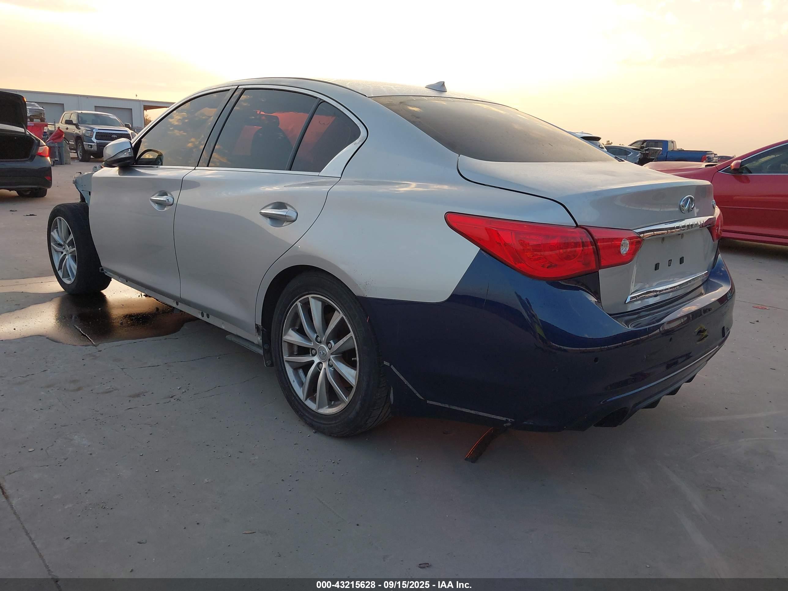 INFINITI Q50 image 3