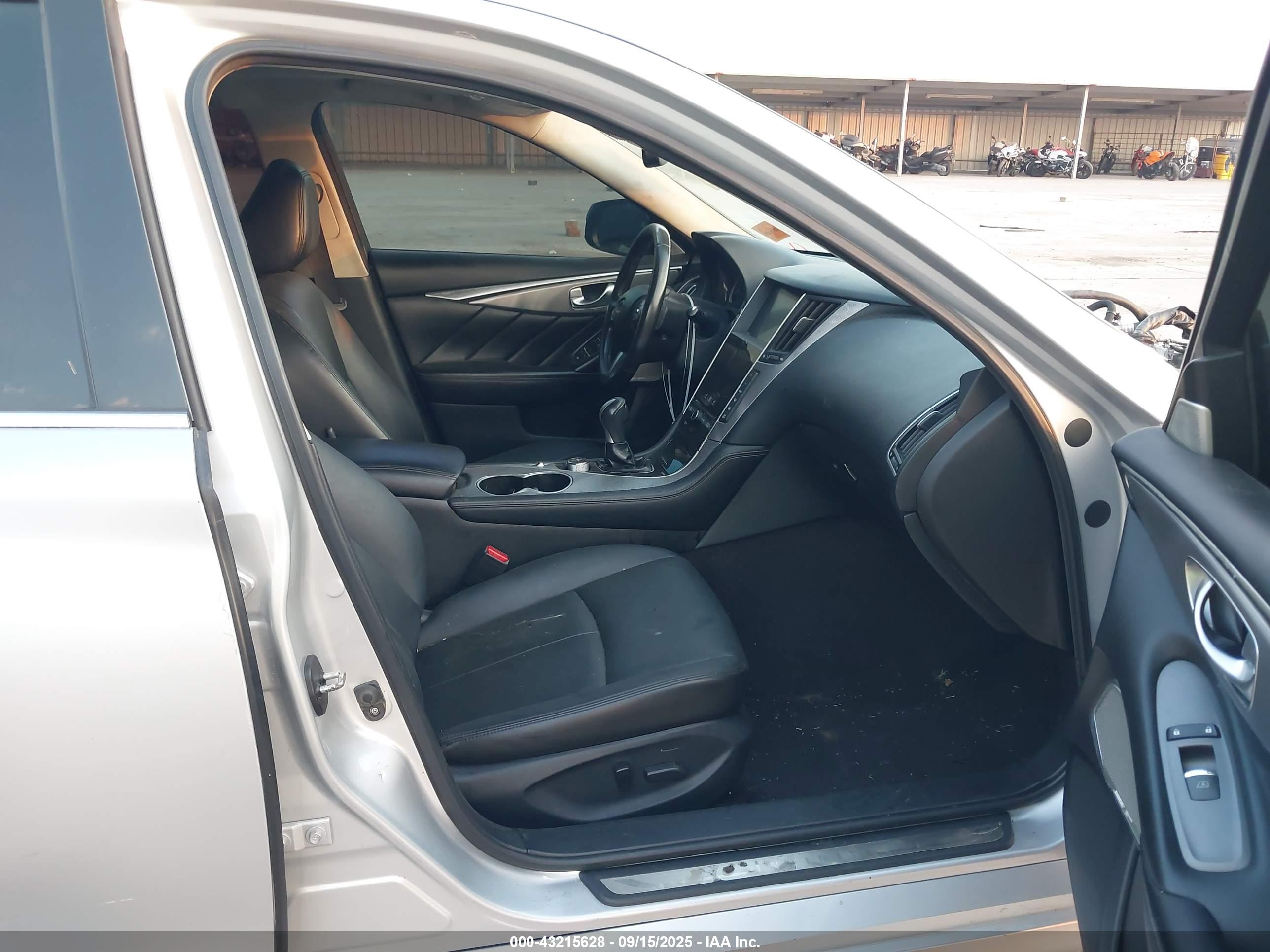 INFINITI Q50 image 5