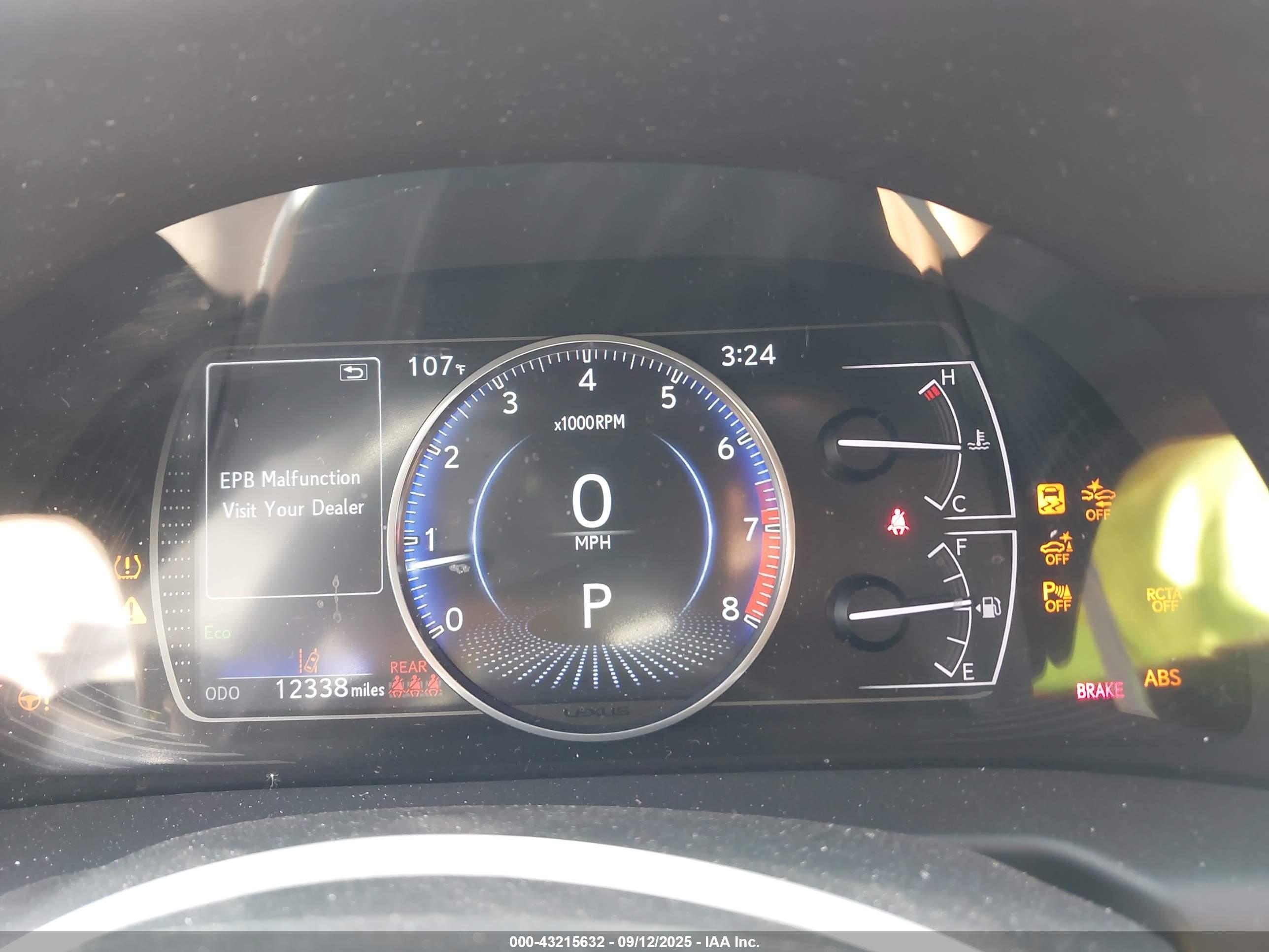 LEXUS ES image 7