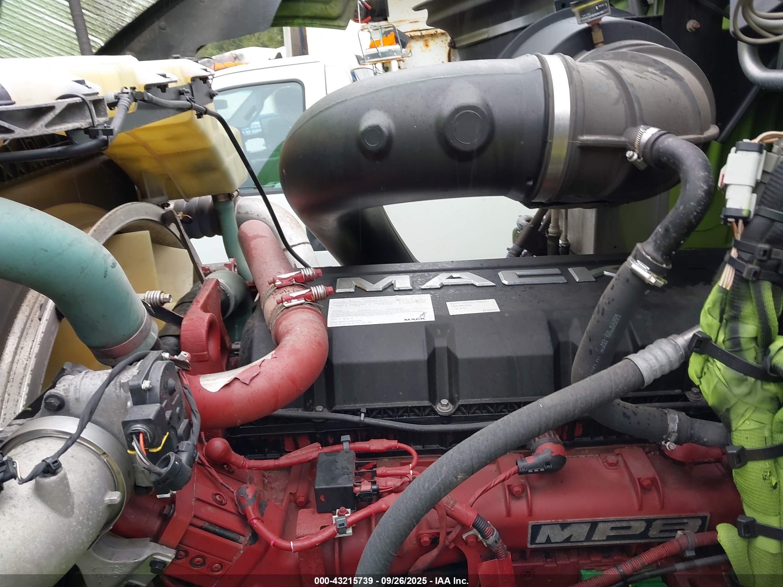 MACK PINNACLE image 10