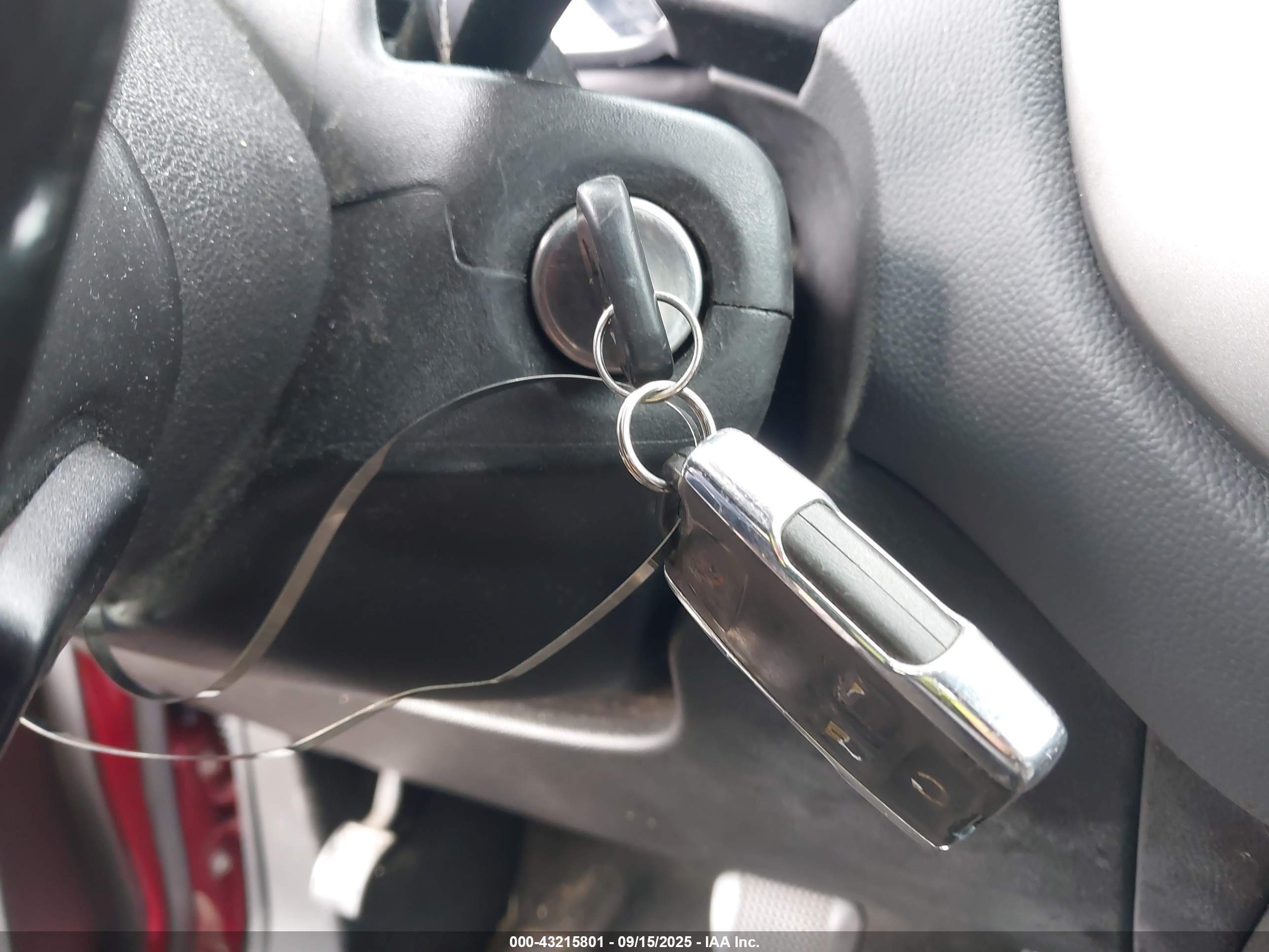 CHEVROLET COLORADO image 11