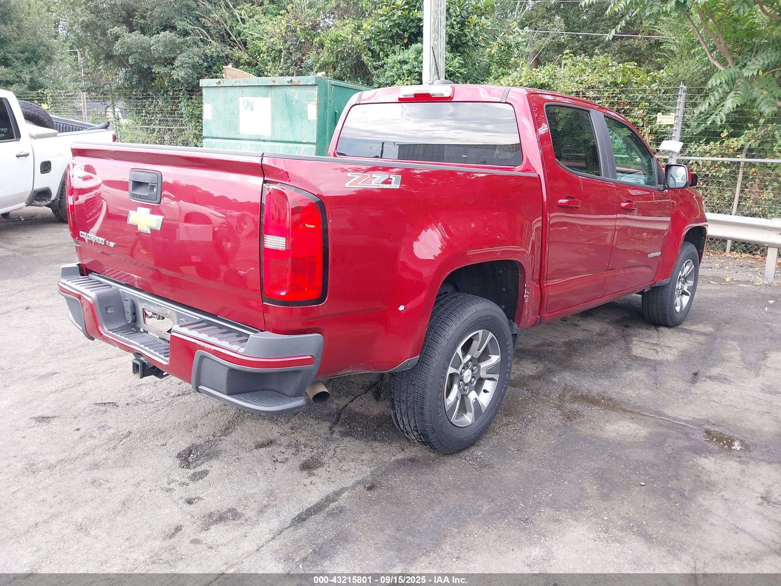 CHEVROLET COLORADO image 4