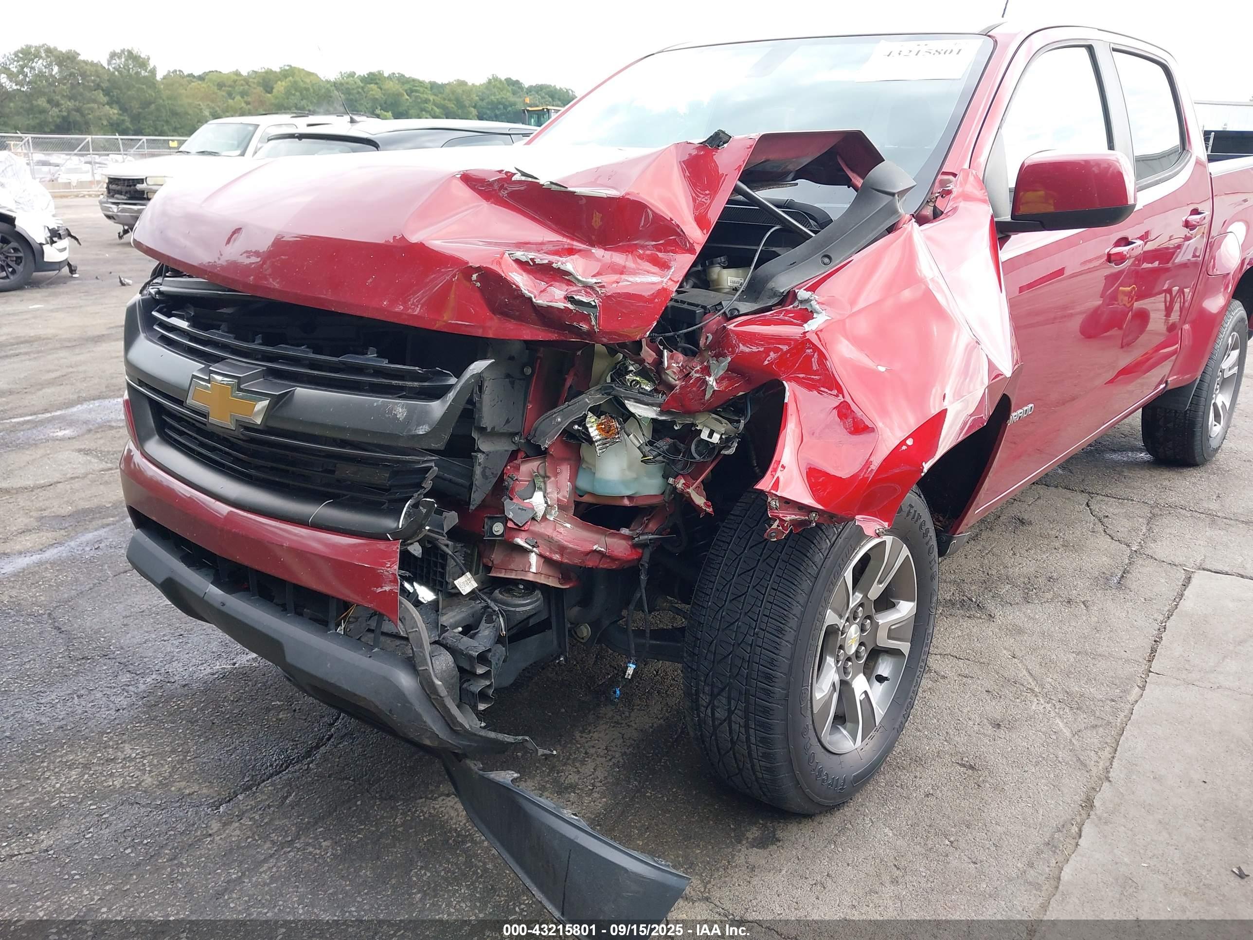CHEVROLET COLORADO image 6