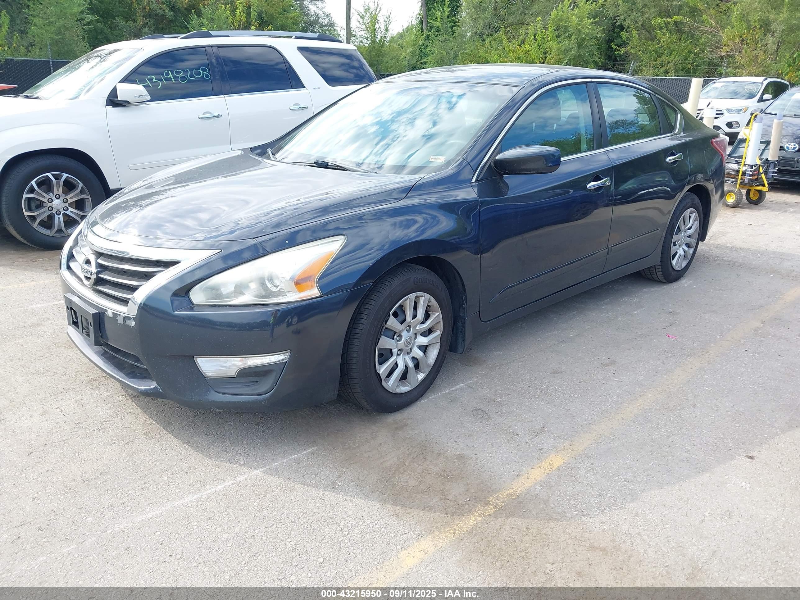NISSAN ALTIMA image 2