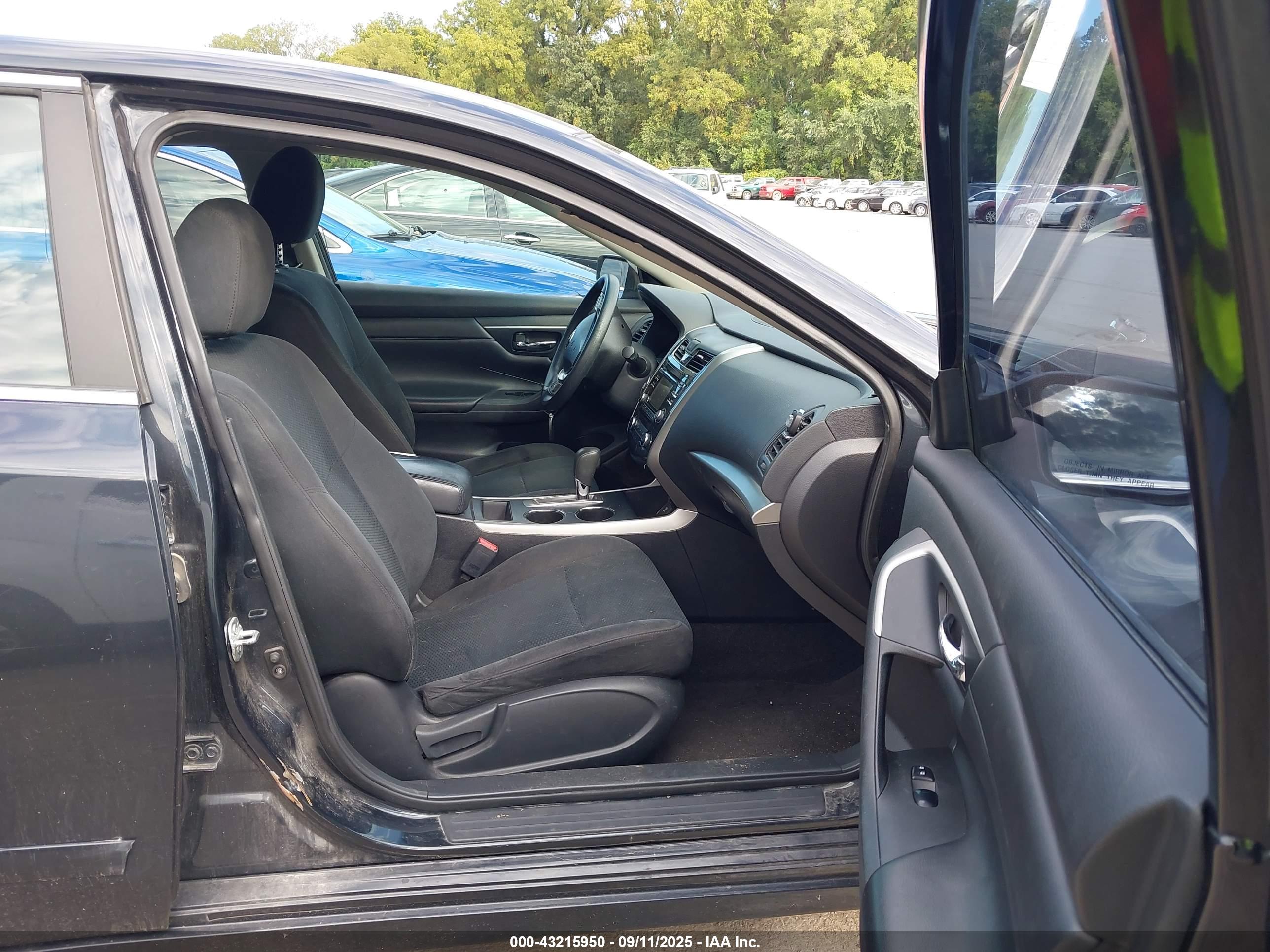 NISSAN ALTIMA image 5