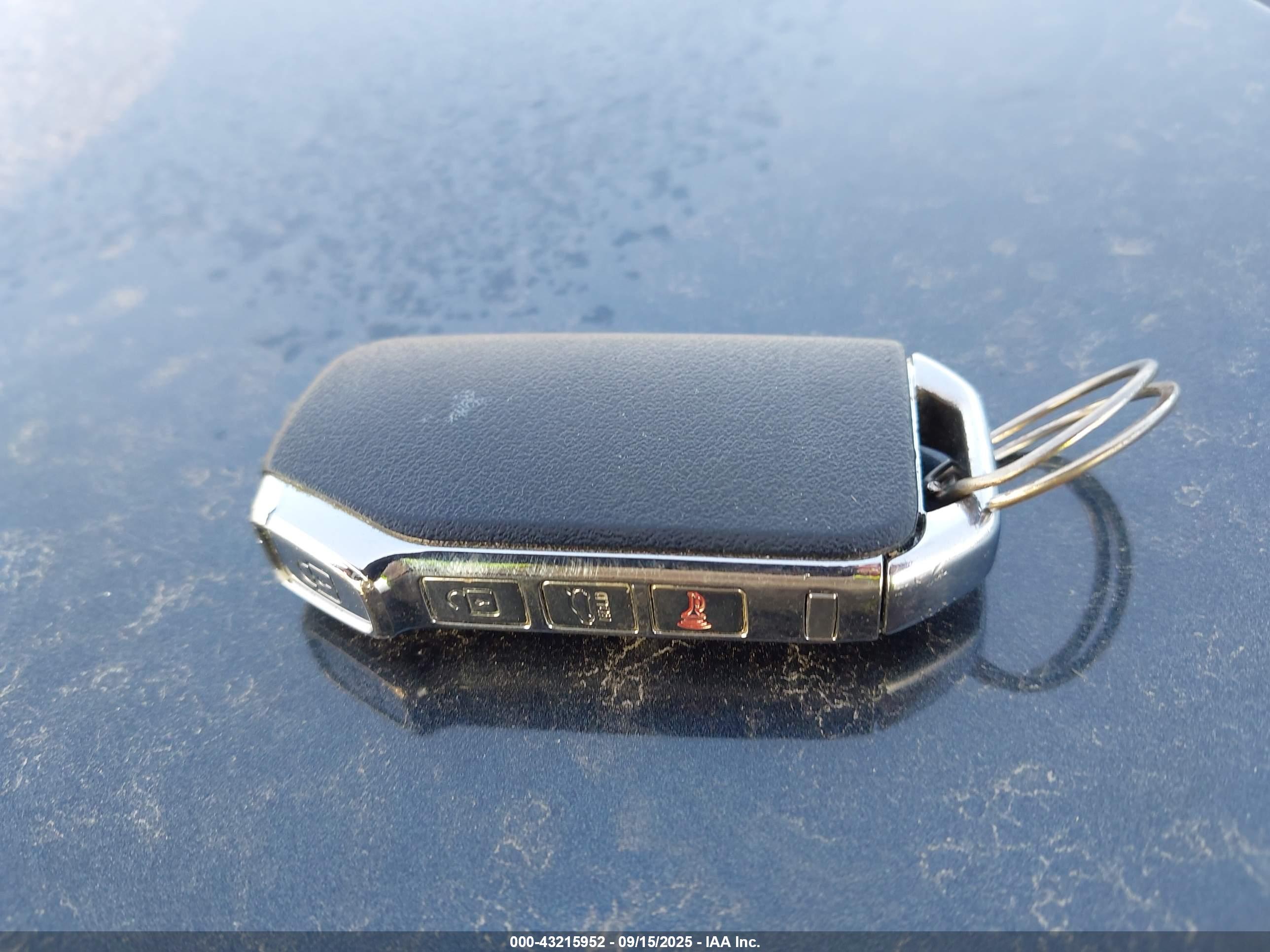 KIA K5 image 11
