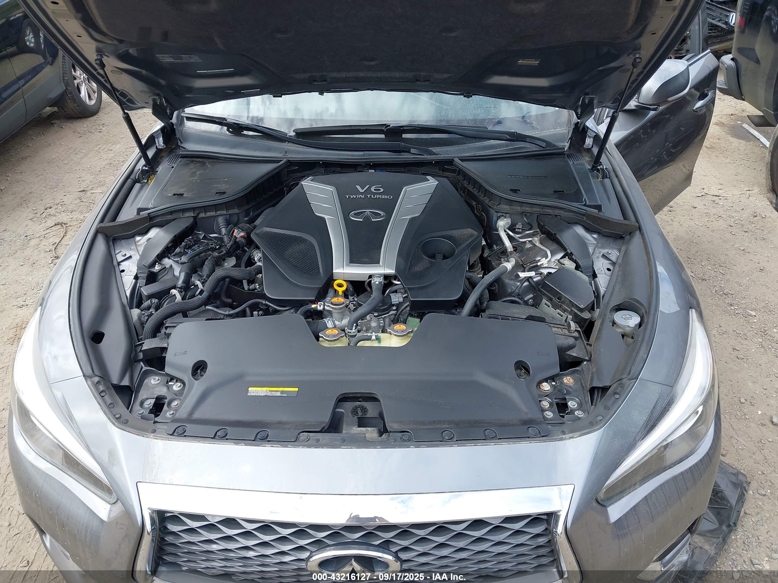 INFINITI Q50 image 10