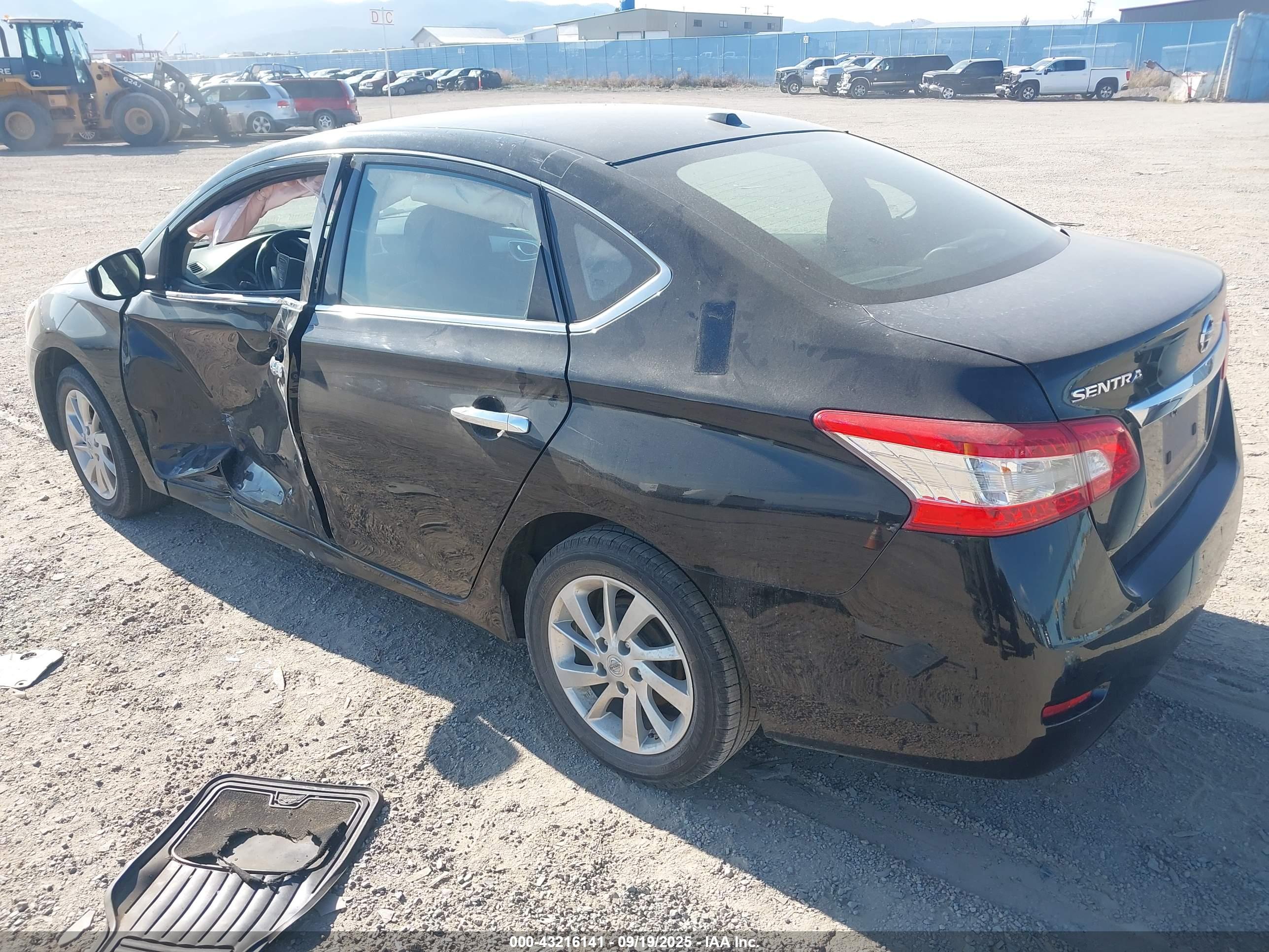 NISSAN SENTRA image 3
