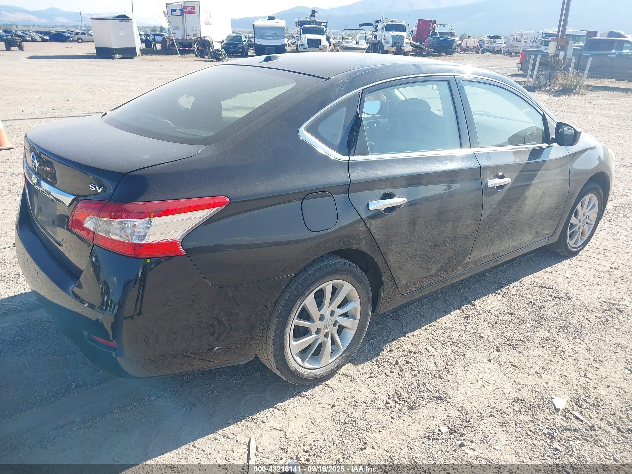 NISSAN SENTRA image 4