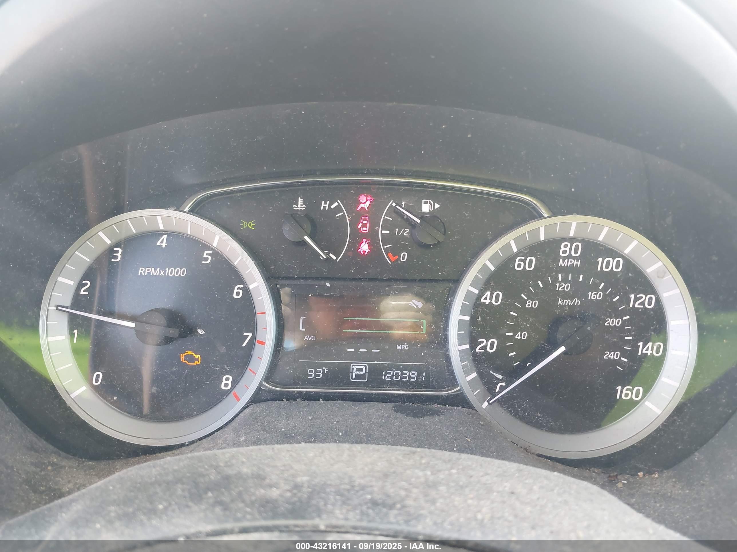 NISSAN SENTRA image 7
