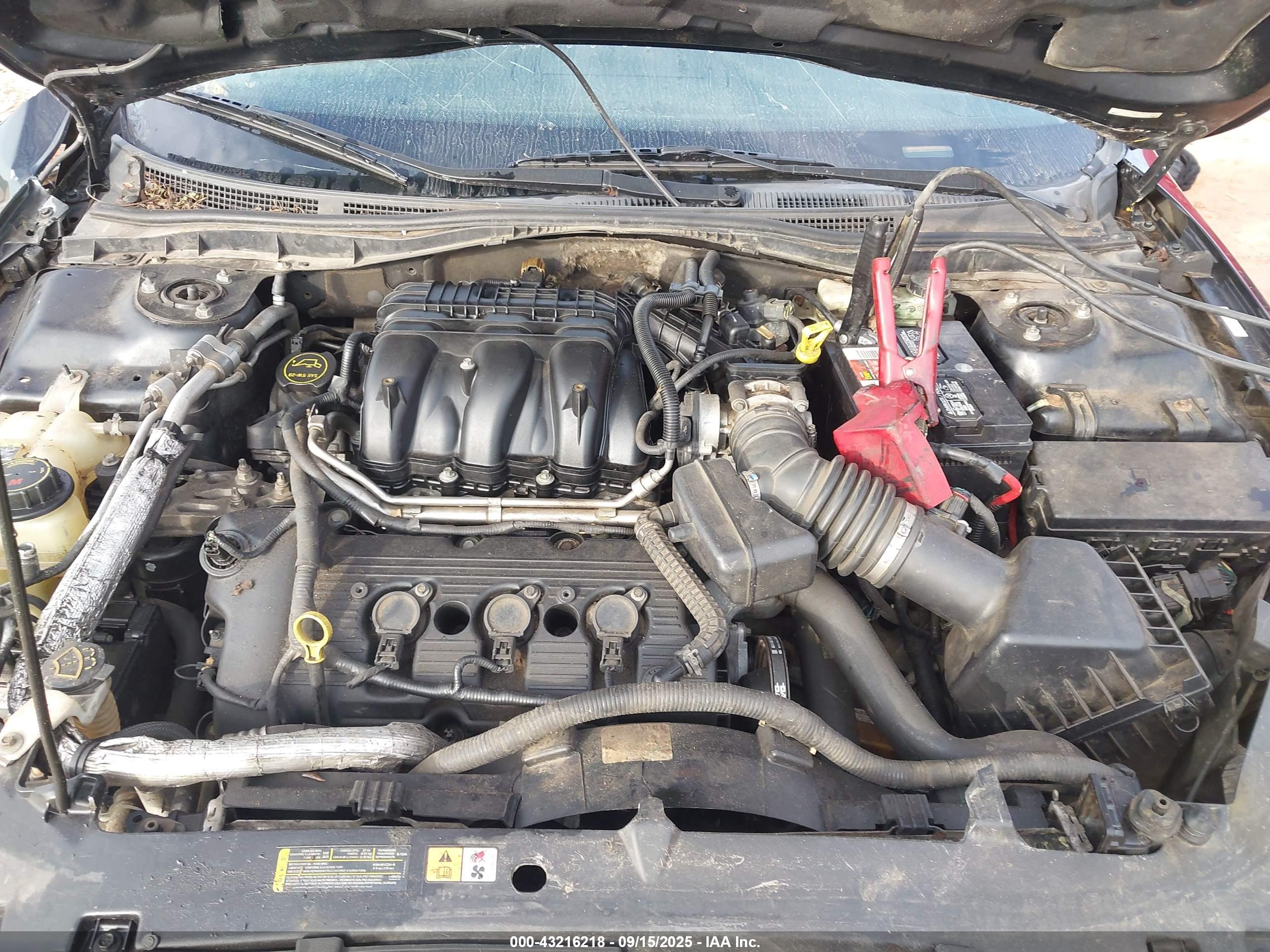 FORD FUSION image 10