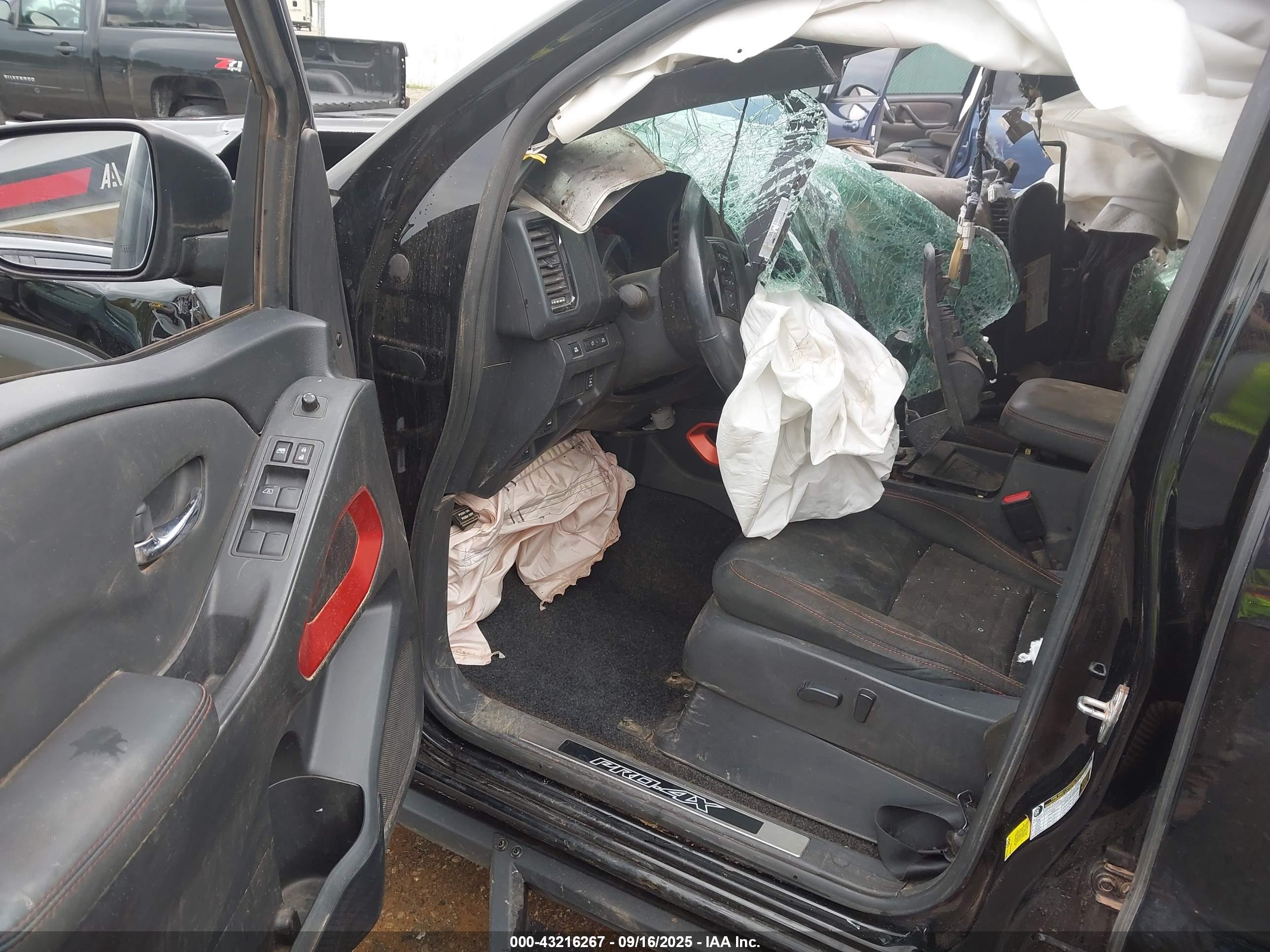 NISSAN FRONTIER image 5