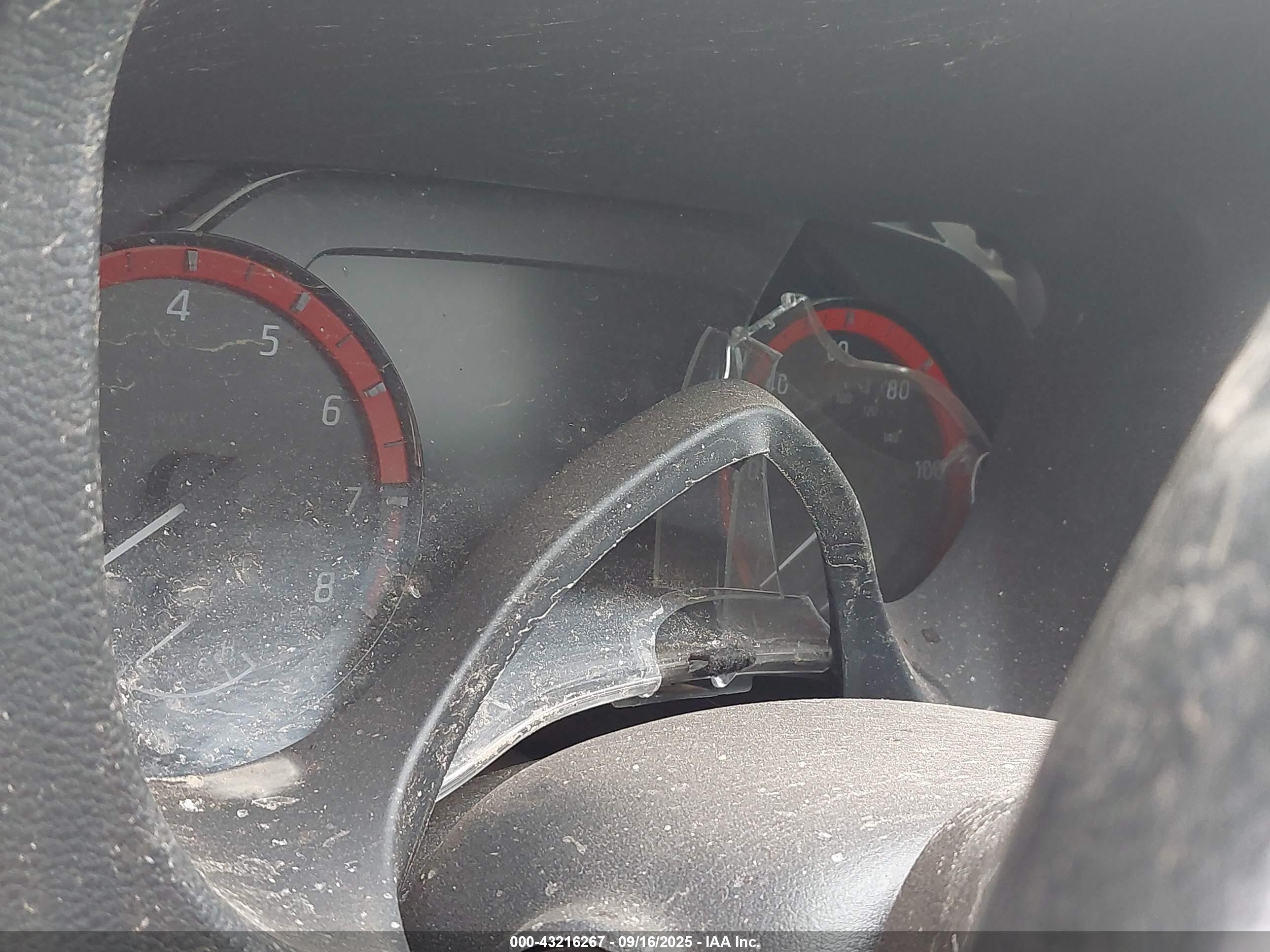 NISSAN FRONTIER image 7