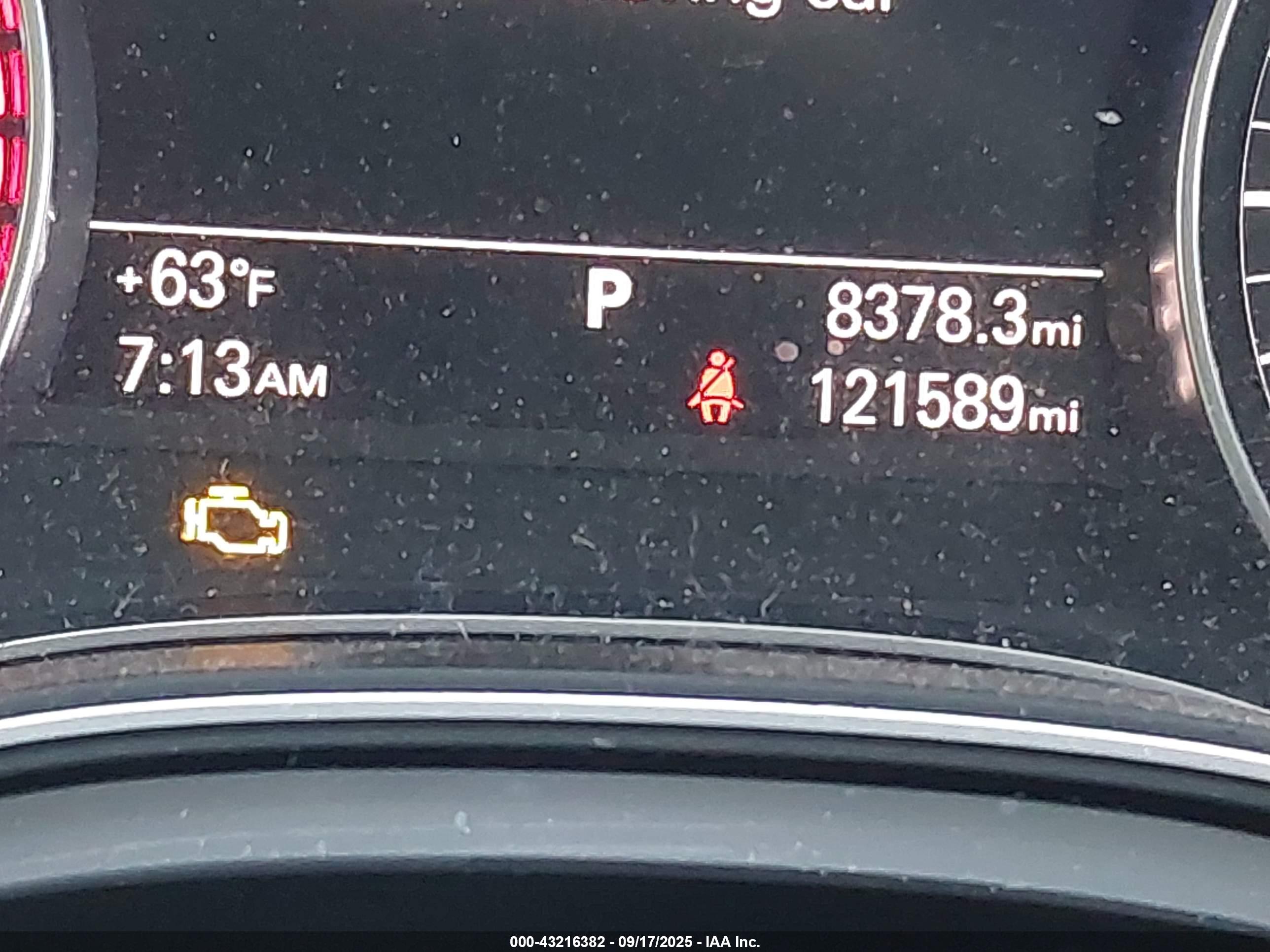 AUDI A6 image 7