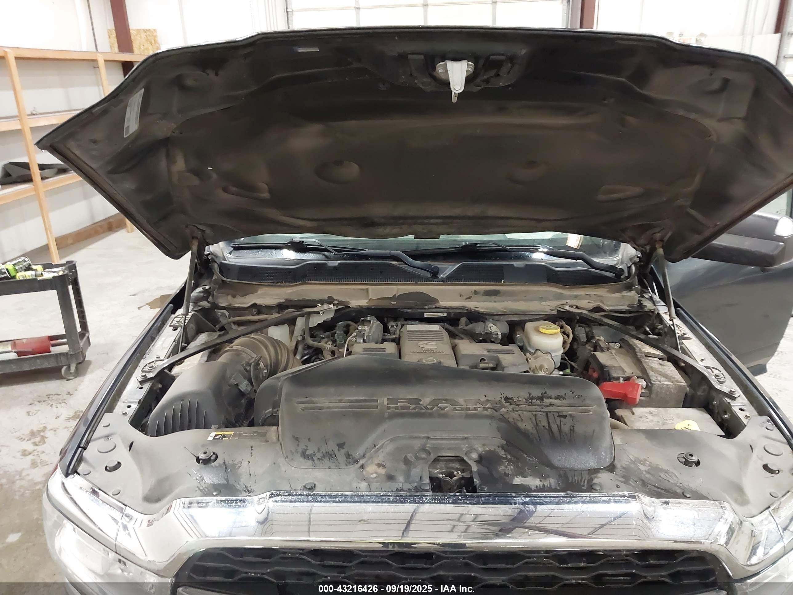 RAM 2500 image 10
