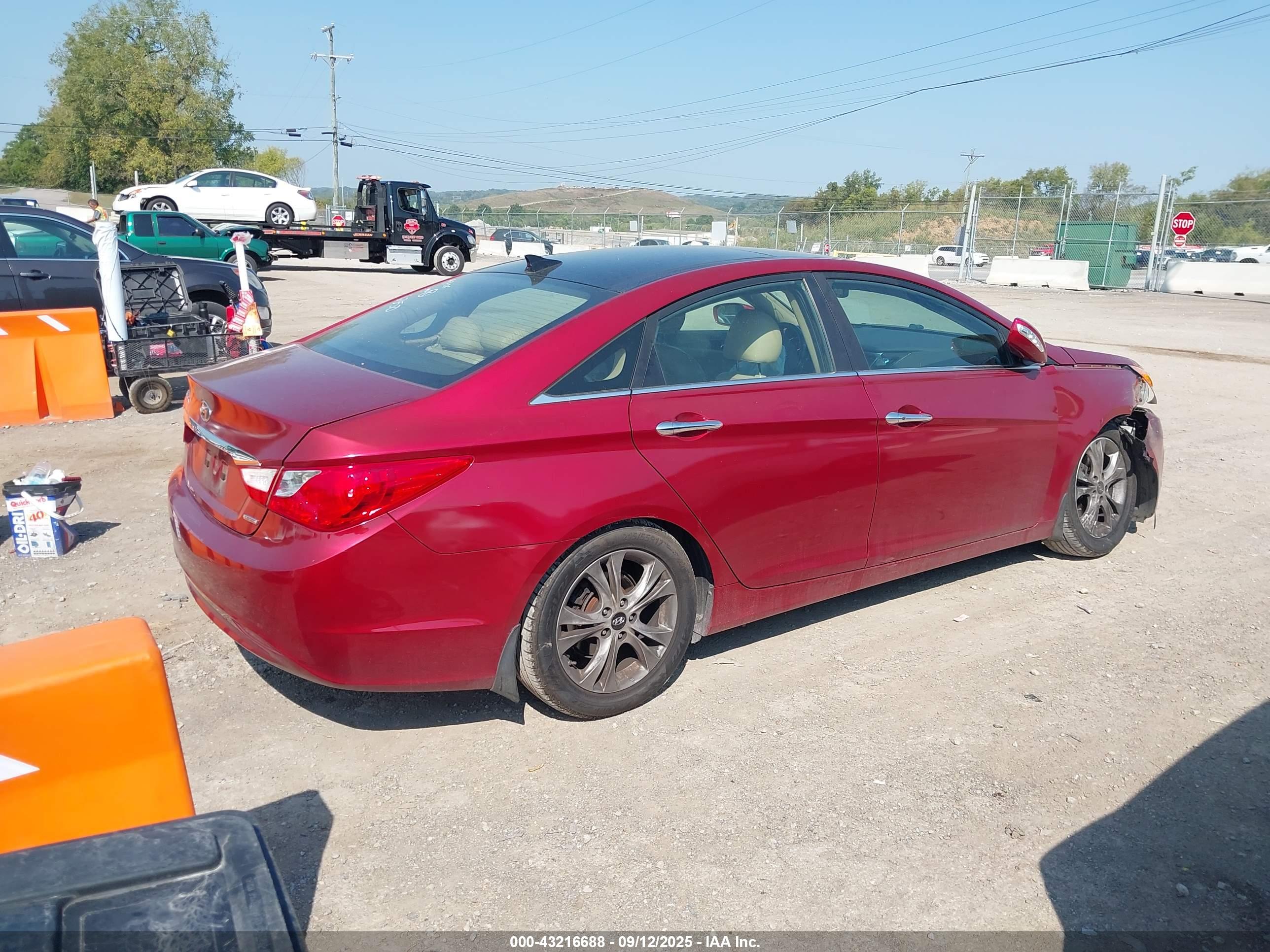 HYUNDAI SONATA image 4