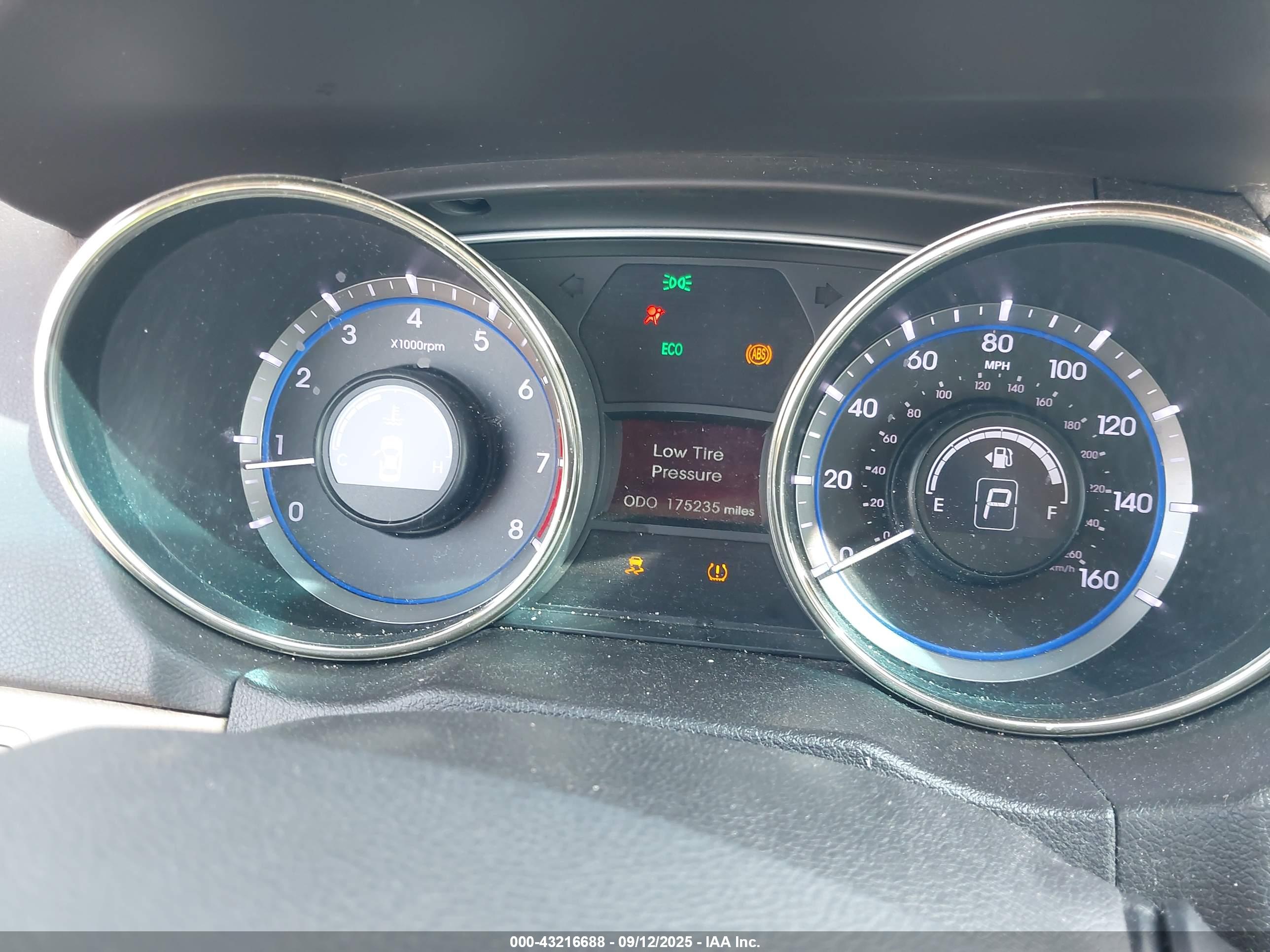 HYUNDAI SONATA image 7