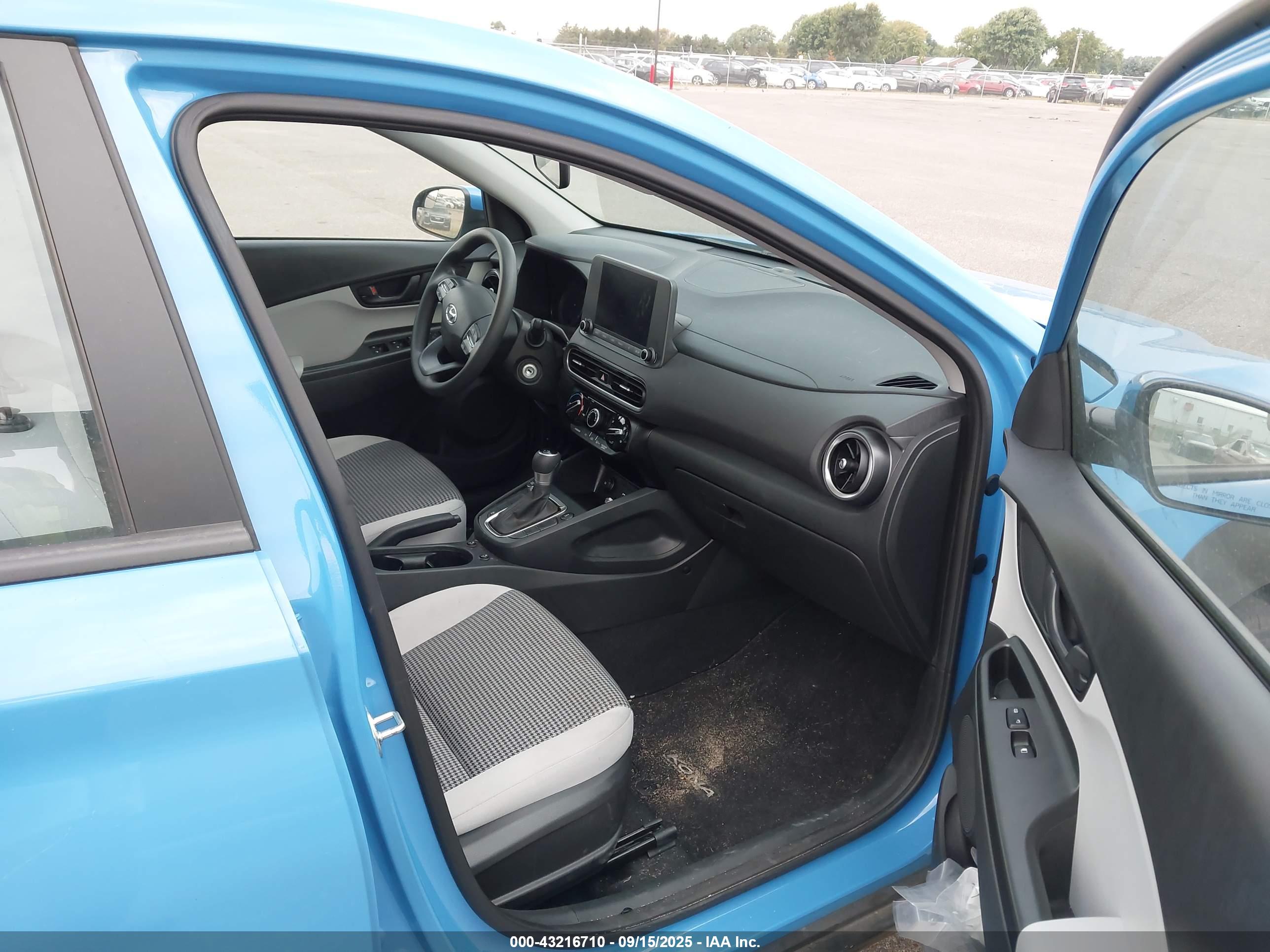 HYUNDAI KONA image 5